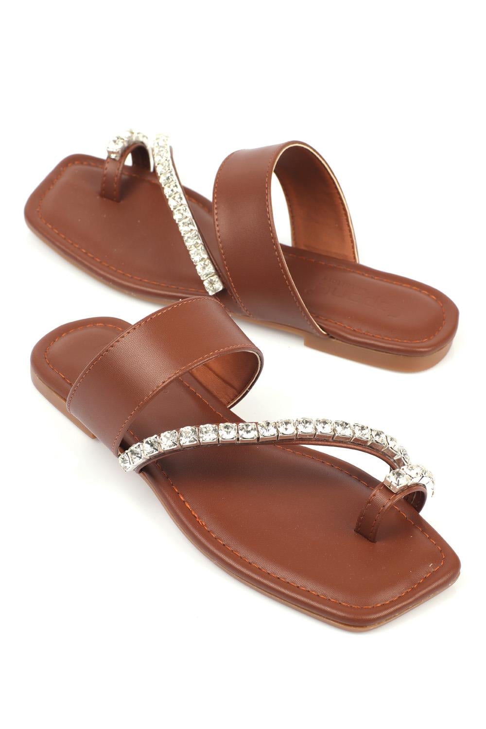 Capone Crystal Embellished Toe Ring Flat Woman Sandals