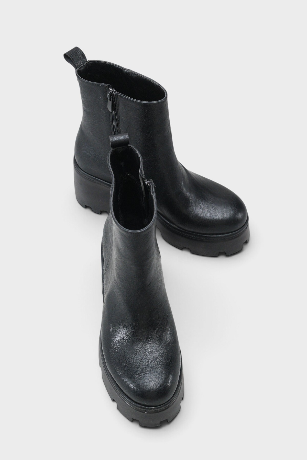 Capone Dalenna Women Black Ankle Boot