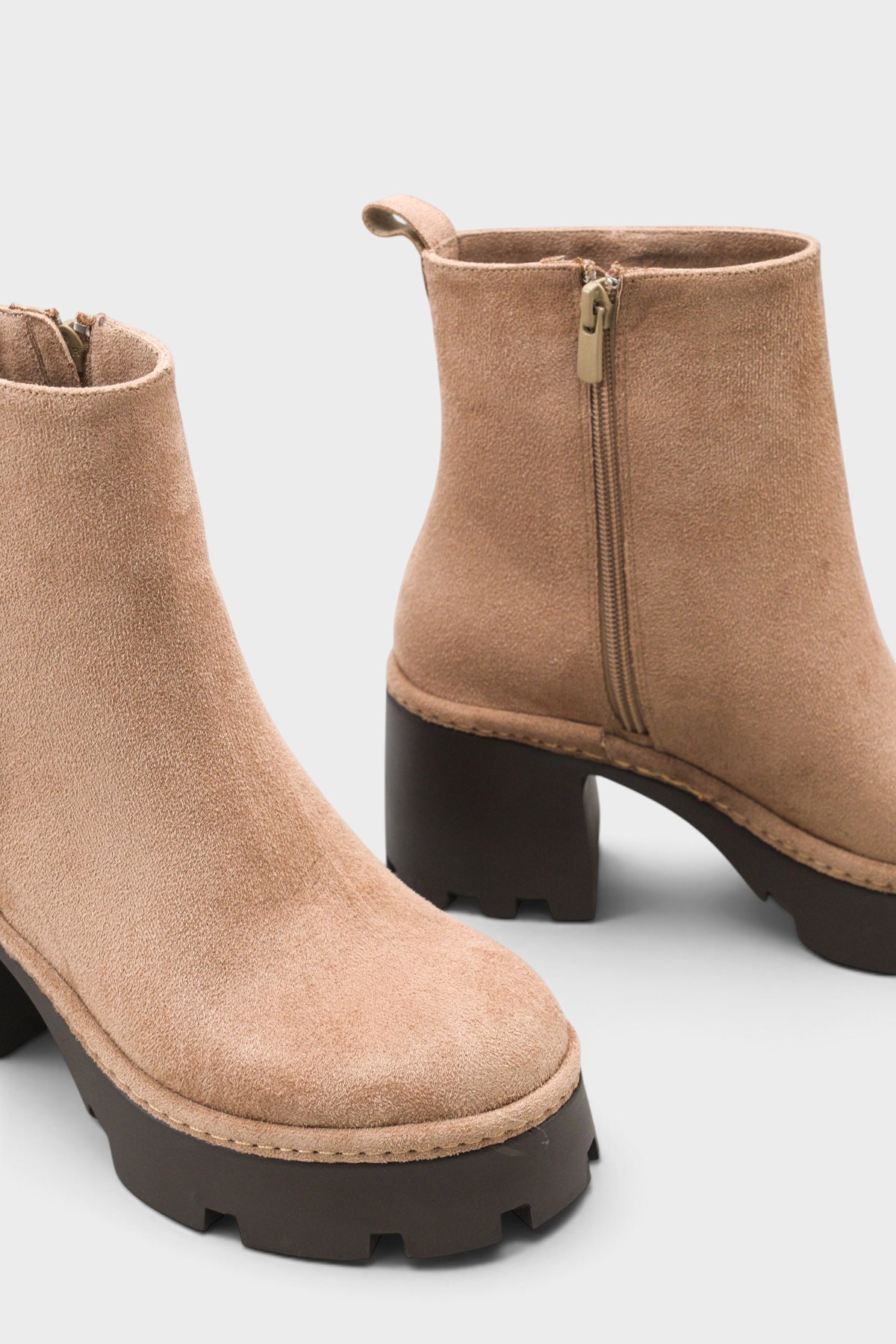 Capone Dalenna Women Sued Mink Ankle Boot