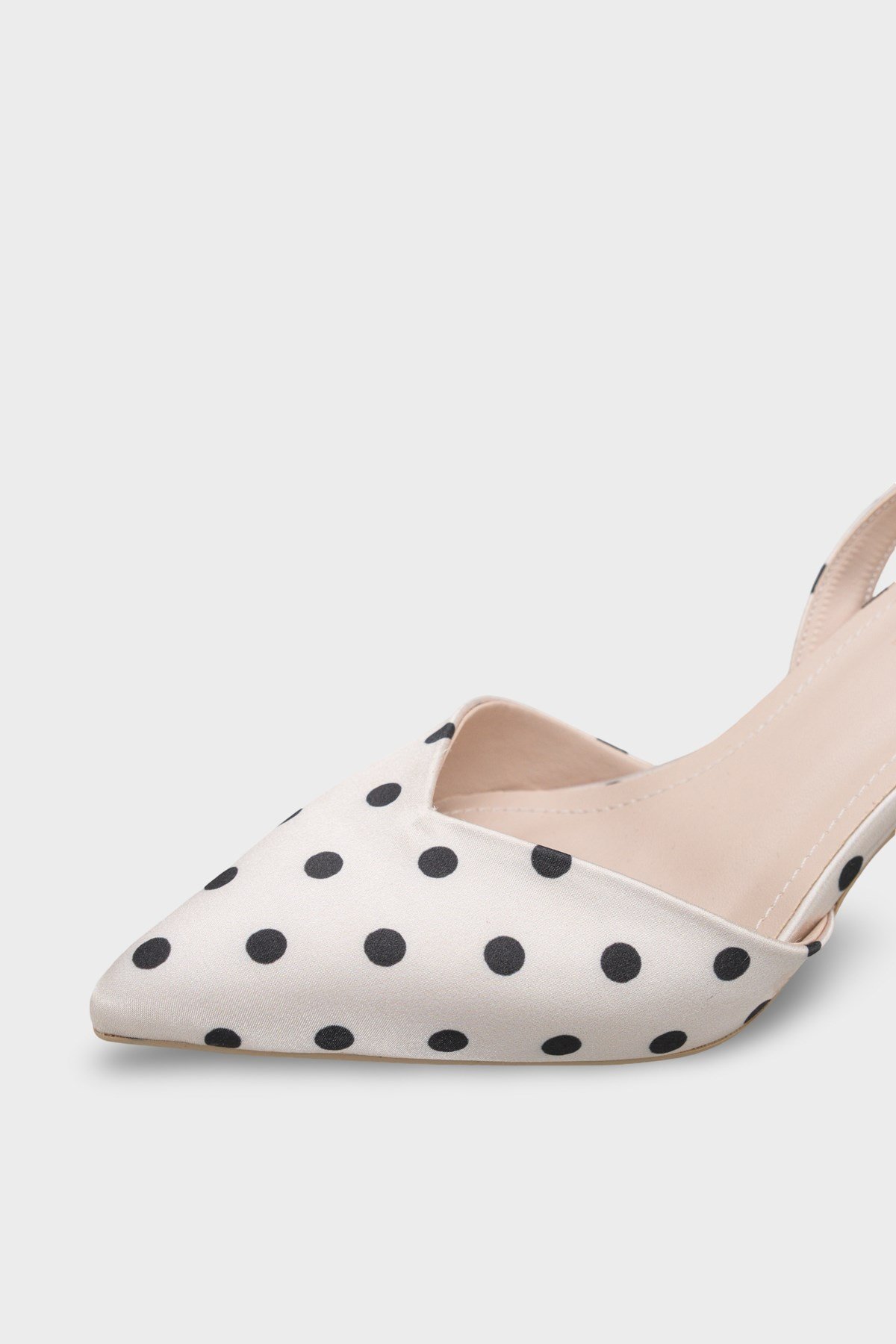 Capone Esmerelda Pointed Toe Slingback Mid Heel Women Beige Shoe