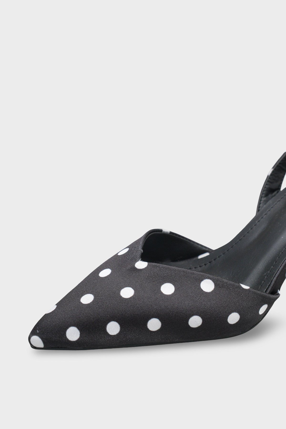Capone Esmerelda Pointed Toe Slingback Mid Heel Women Black Shoe