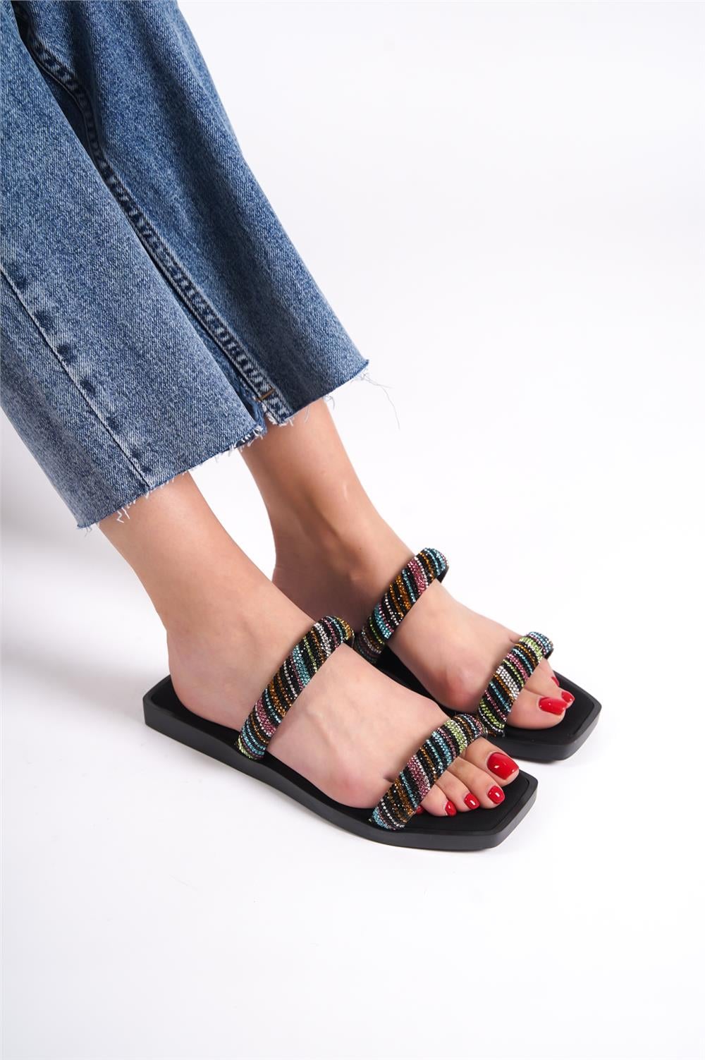 Capone Flat Toe Crystal Embellished Banded Flat Heeled Woman Sandals