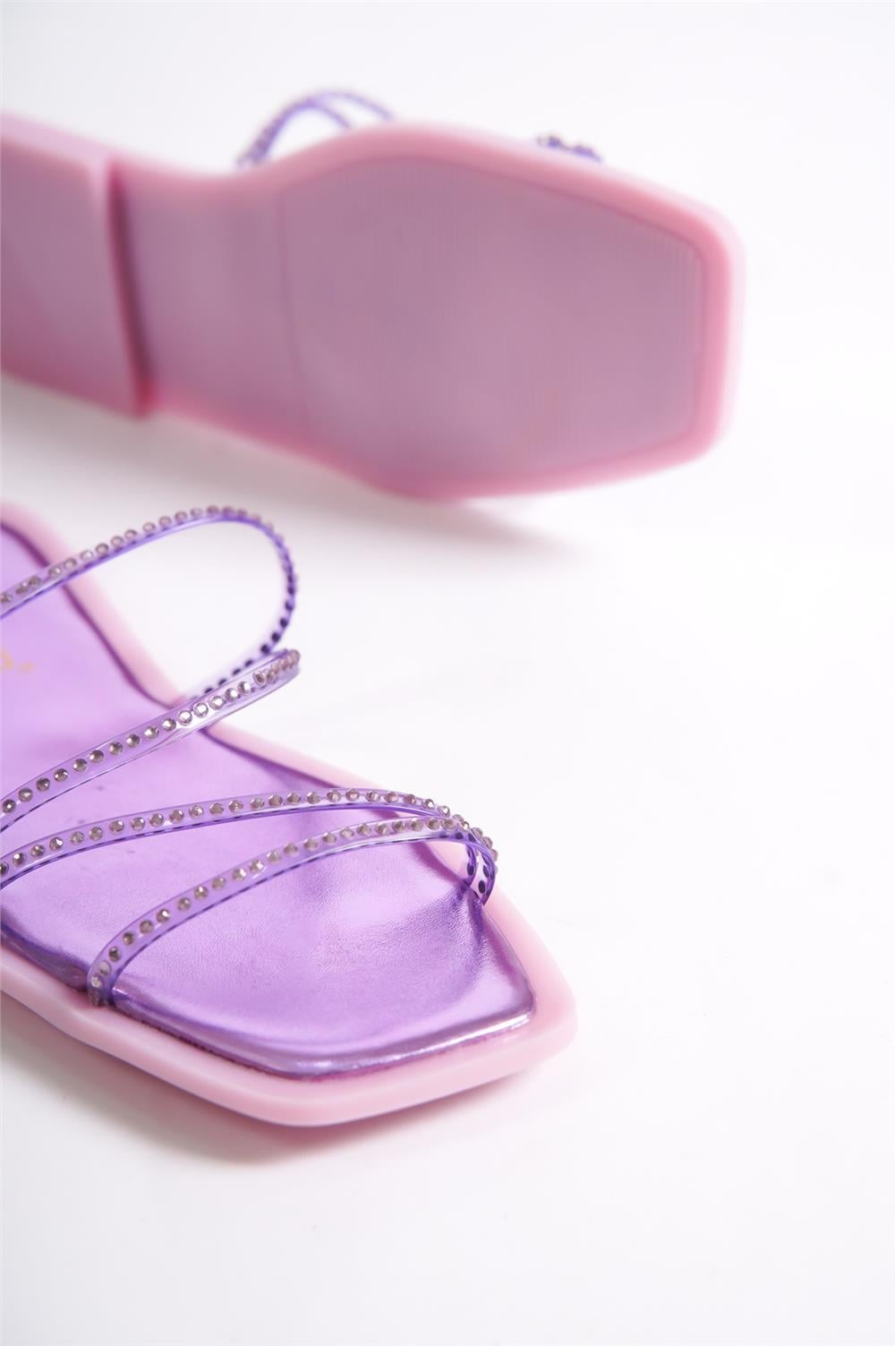 Capone Flat Toe Crystal Embellished Banded Flat Heeled Woman Sandals