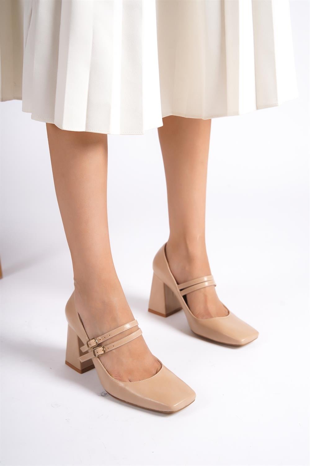 Capone Flat Toe Mary Jane Mid Heel Woman Shoes