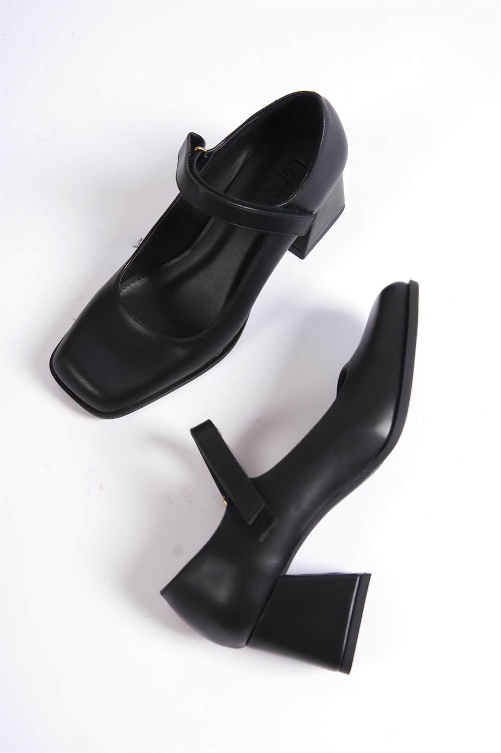 Capone Flat Toe Mary Jane Woman Shoes