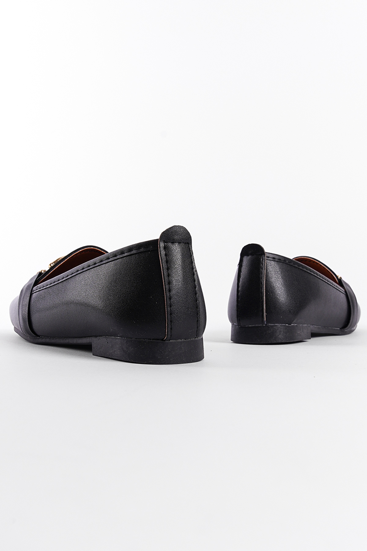 Capone Flat Toe Women Black Loafers With Metal Buckle Accessory