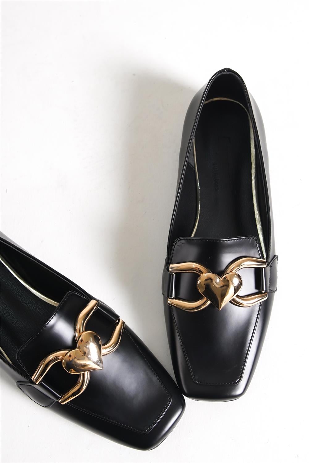 Capone Flat Toe Women Black Loafers With Metal Heart Buckle Accessory
