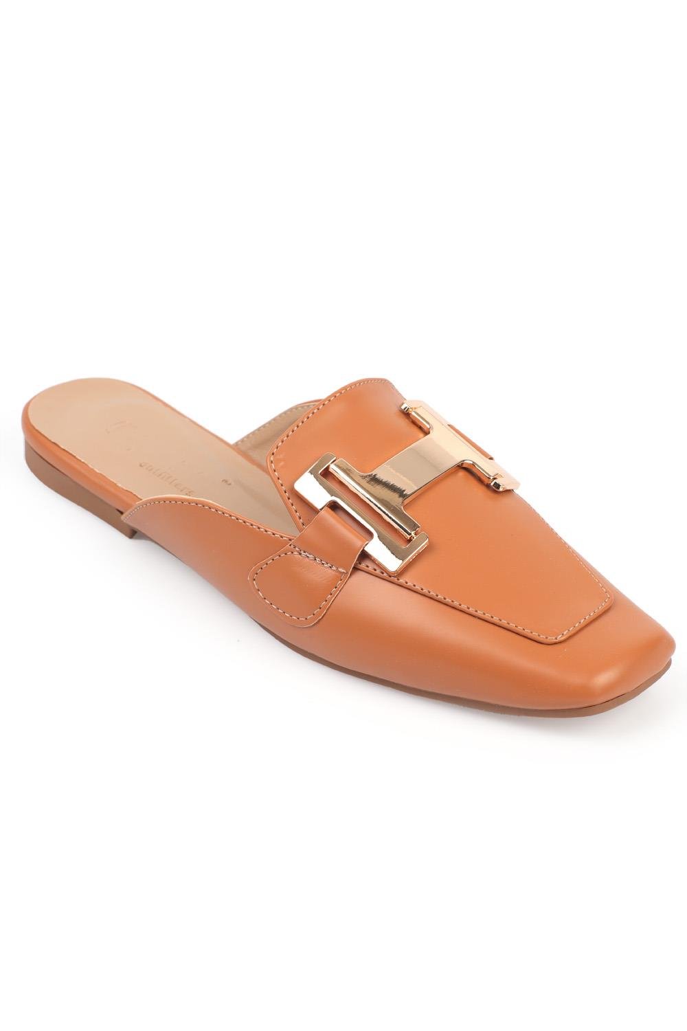 Capone Flat Toe Women Honey's Mules With Metal Accessory