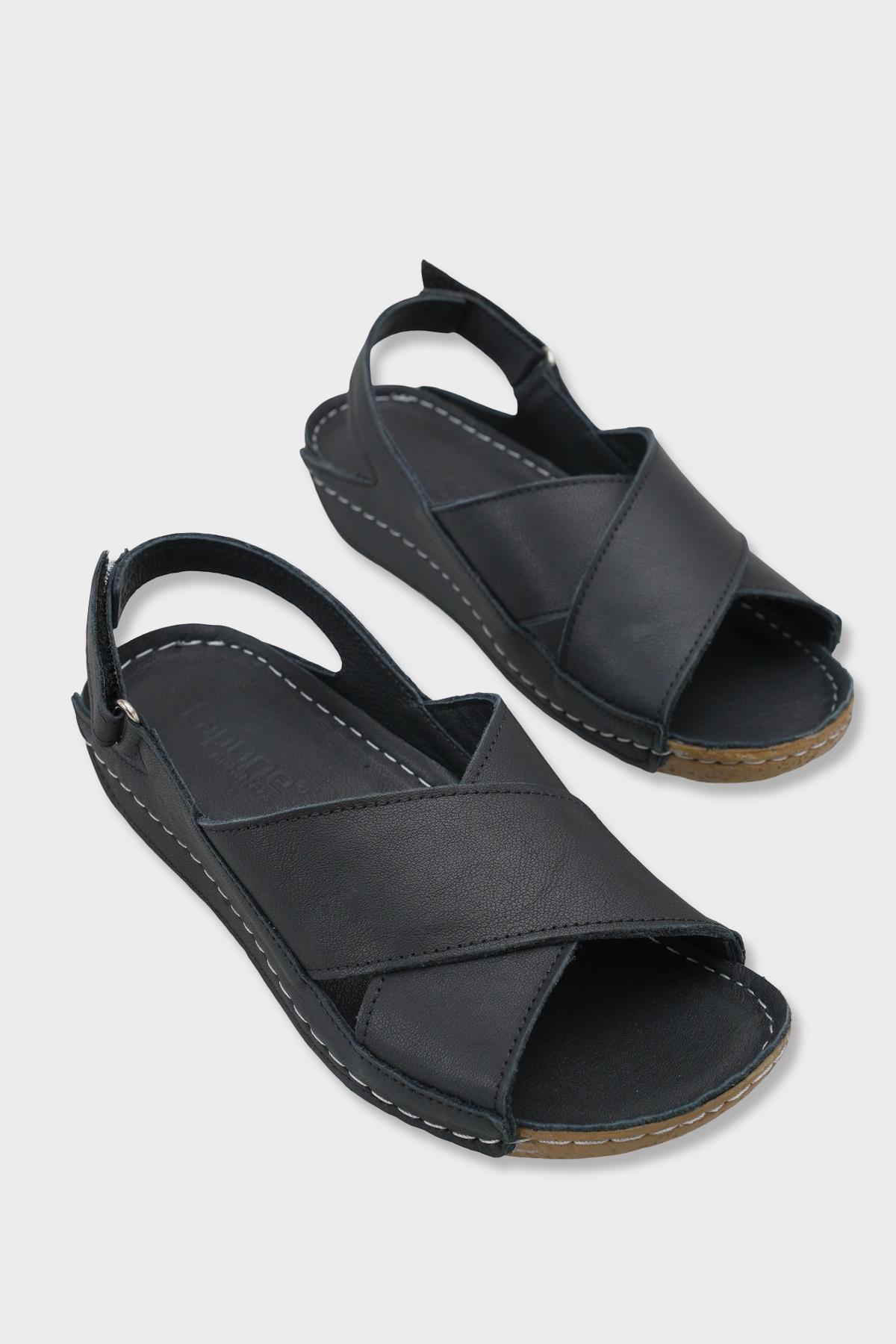 Capone  Florina Genuine Leather Soft Comfort Women Black Sandal