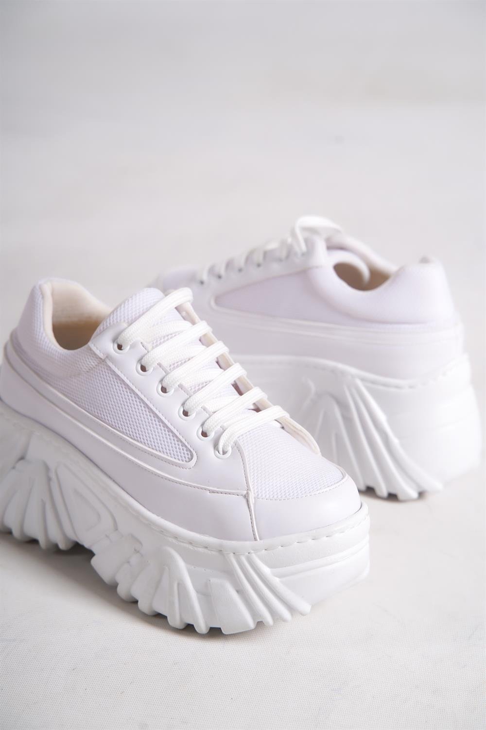 Capone Front Lace High Track Sole Woman Sneaker