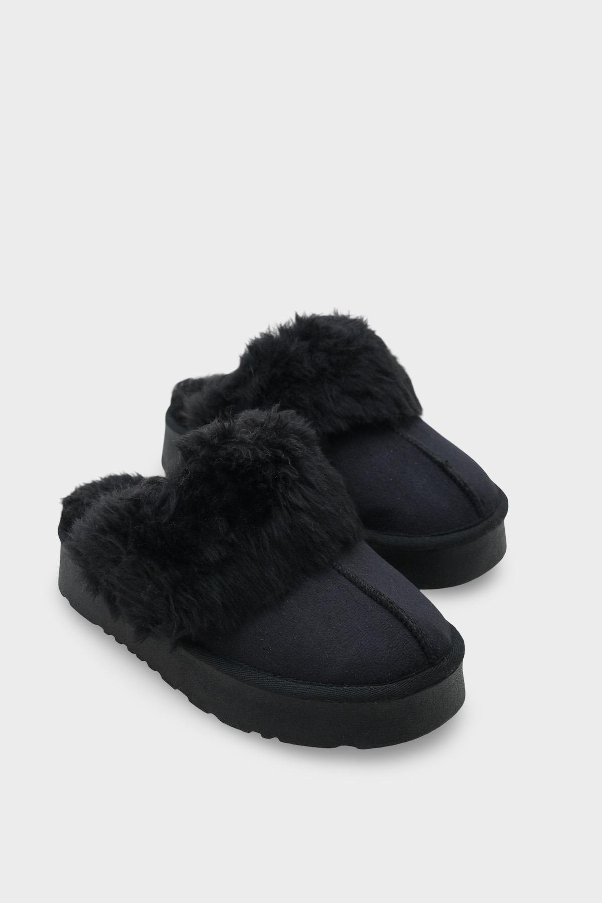 Capone Furry Closed Toe Women Black Slippers