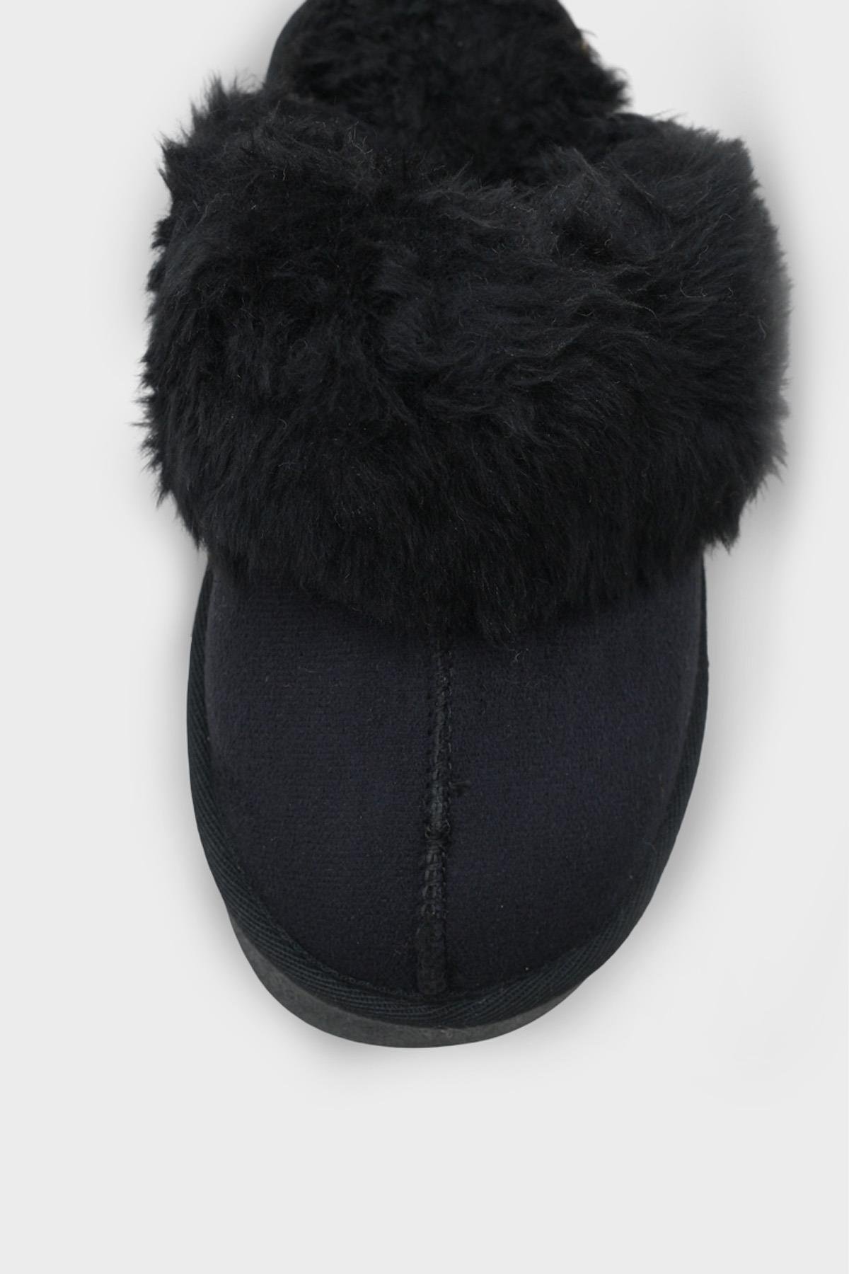 Capone Furry Closed Toe Women Black Slippers