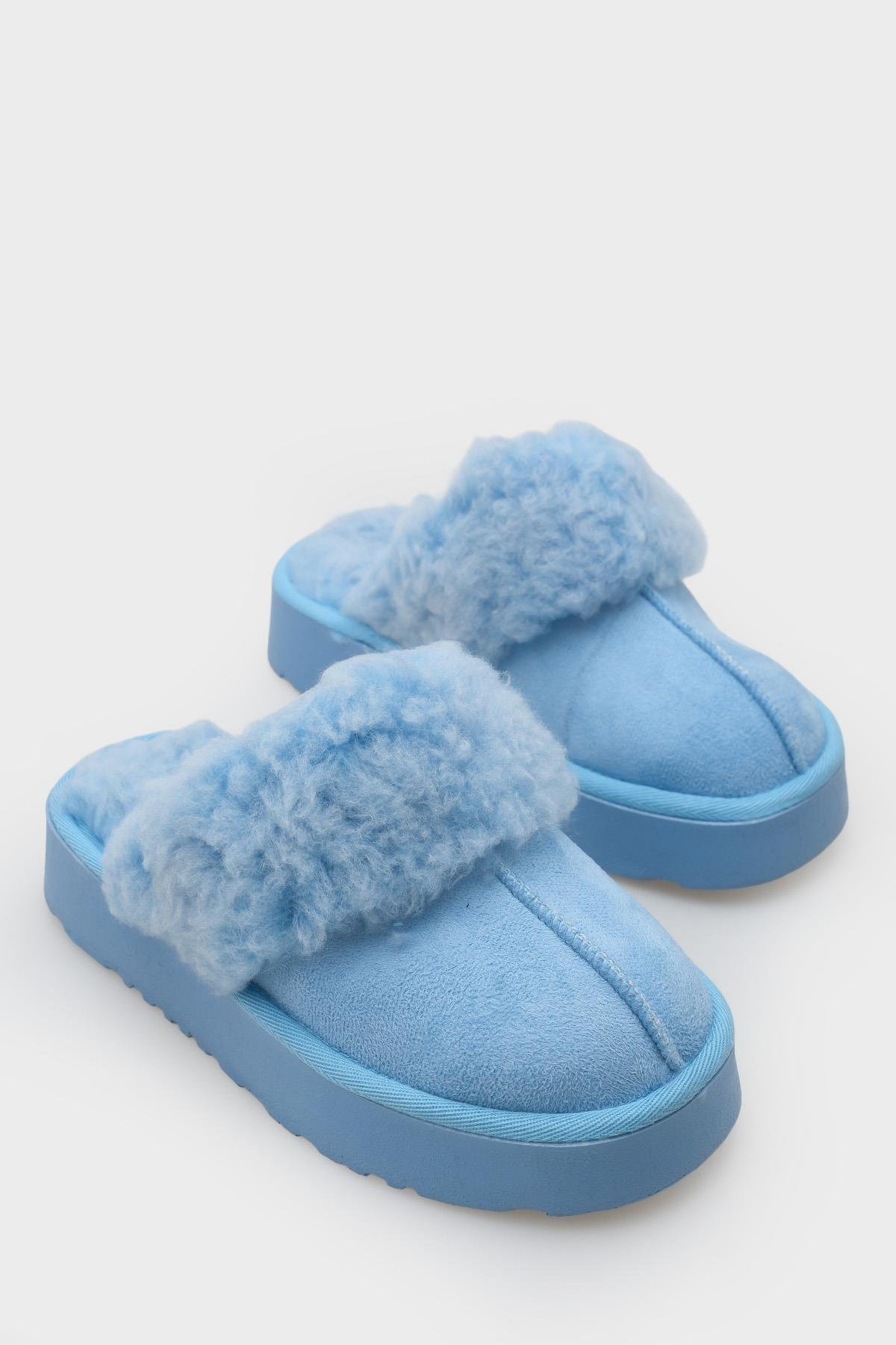 Capone Furry Closed Toe Women Suede Blue Slippers