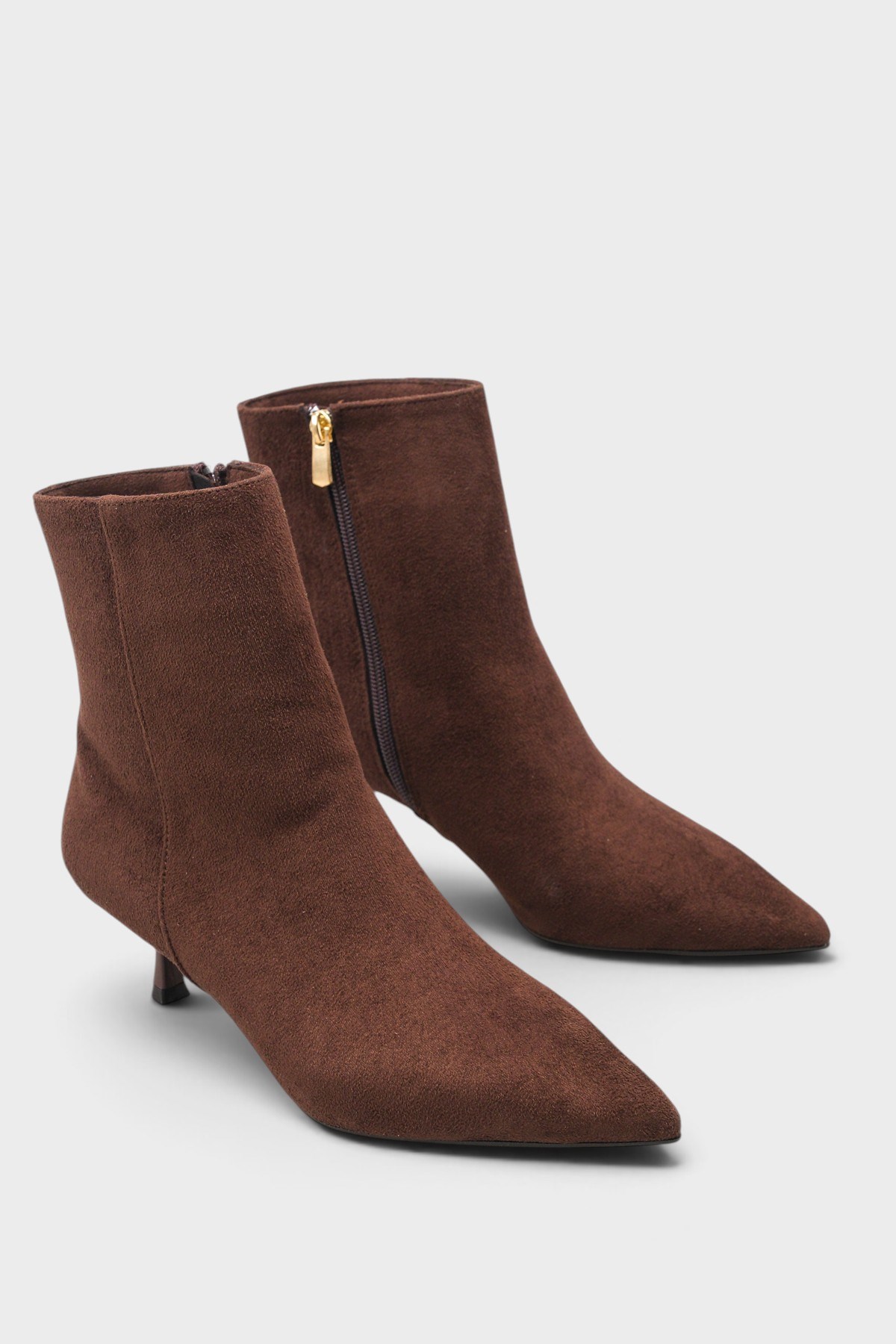 Capone Gabriella Pointed Toe Side Zip Slim Heel Casual Women Sued Brown Ankle Boot