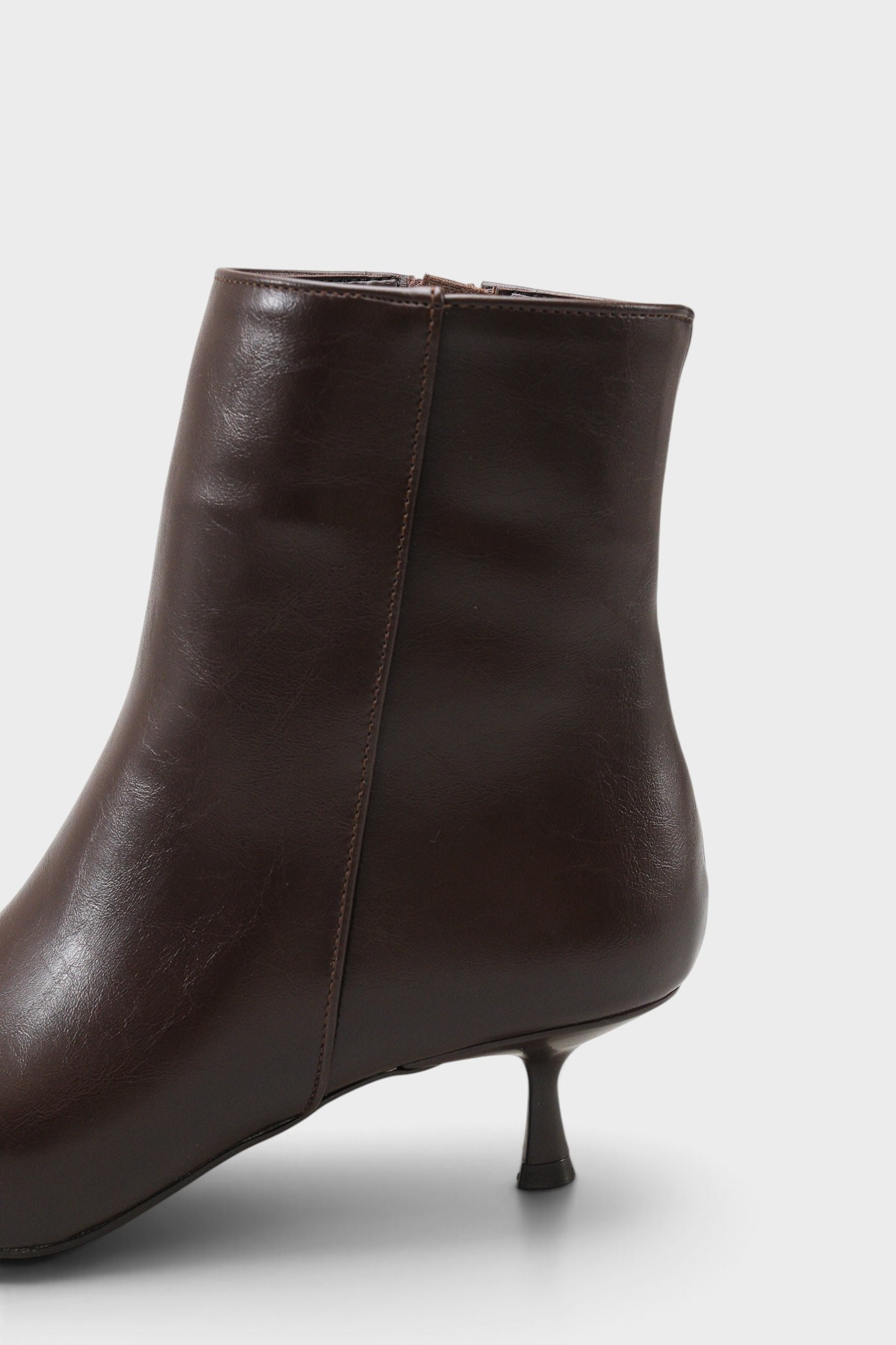 Capone Gabriella Pointed Toe Side Zip Slim Heel Casual Women Brown Ankle Boot