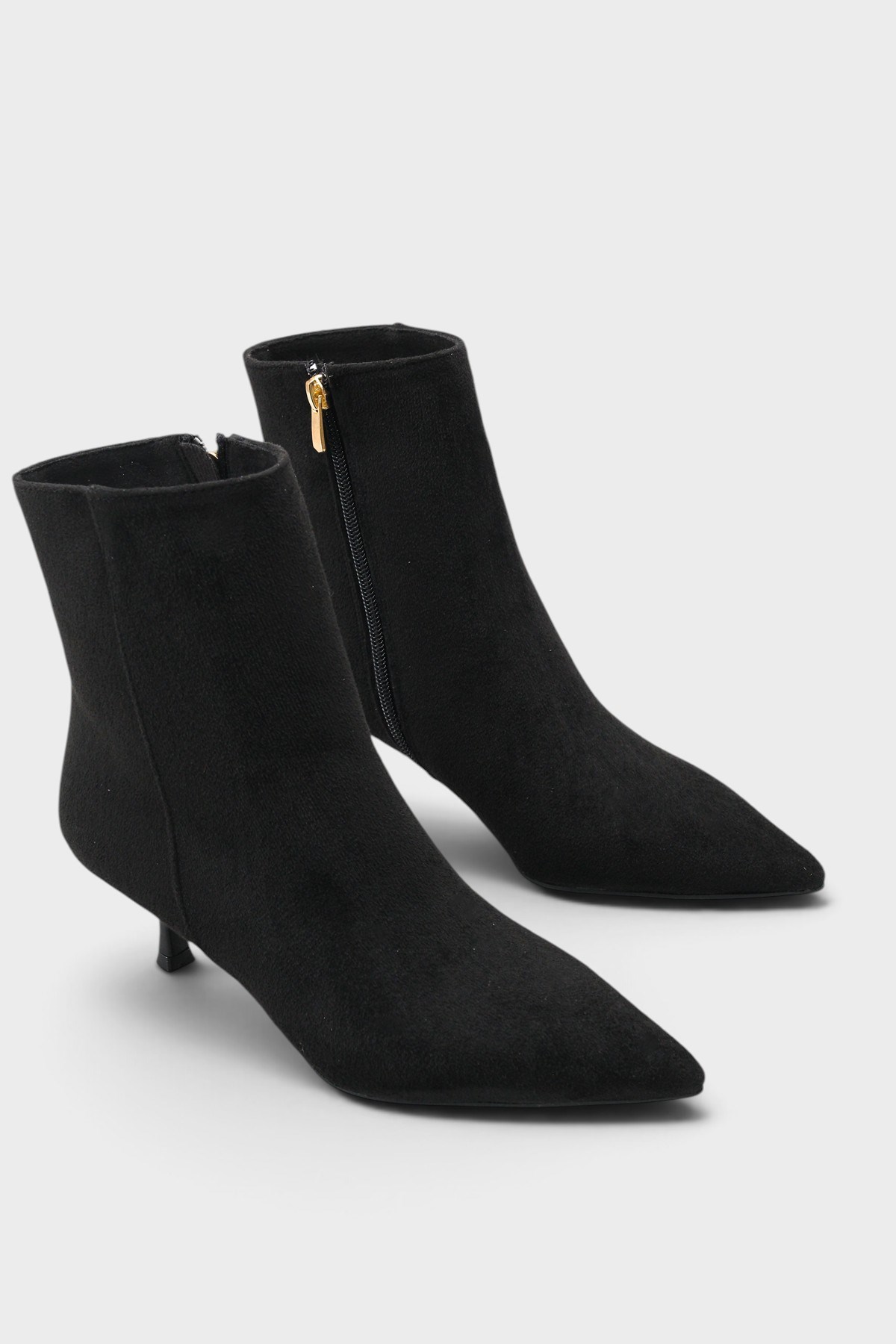 Capone Gabriella Pointed Toe Side Zip Slim Heel Casual Women Sued Black Ankle Boot
