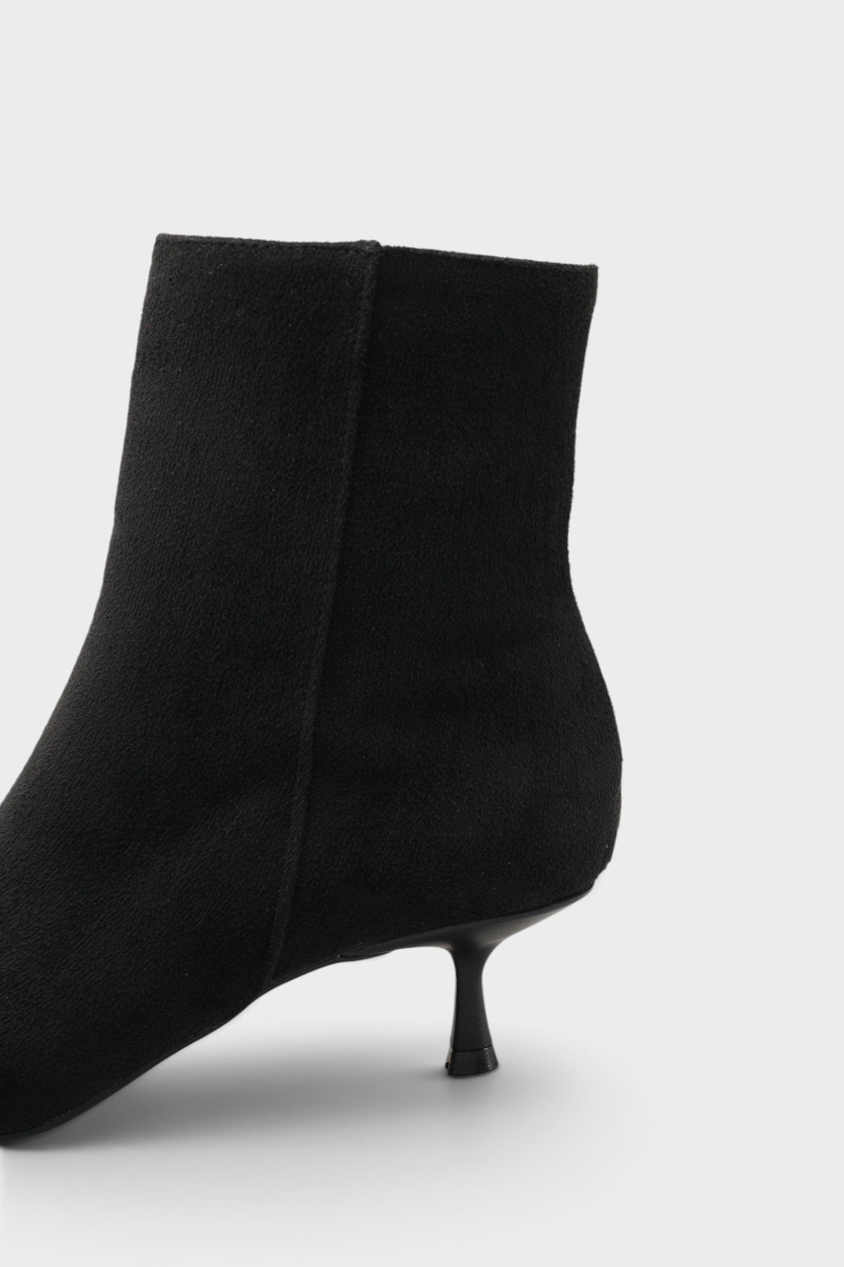 Capone Gabriella Pointed Toe Side Zip Slim Heel Casual Women Sued Black Ankle Boot