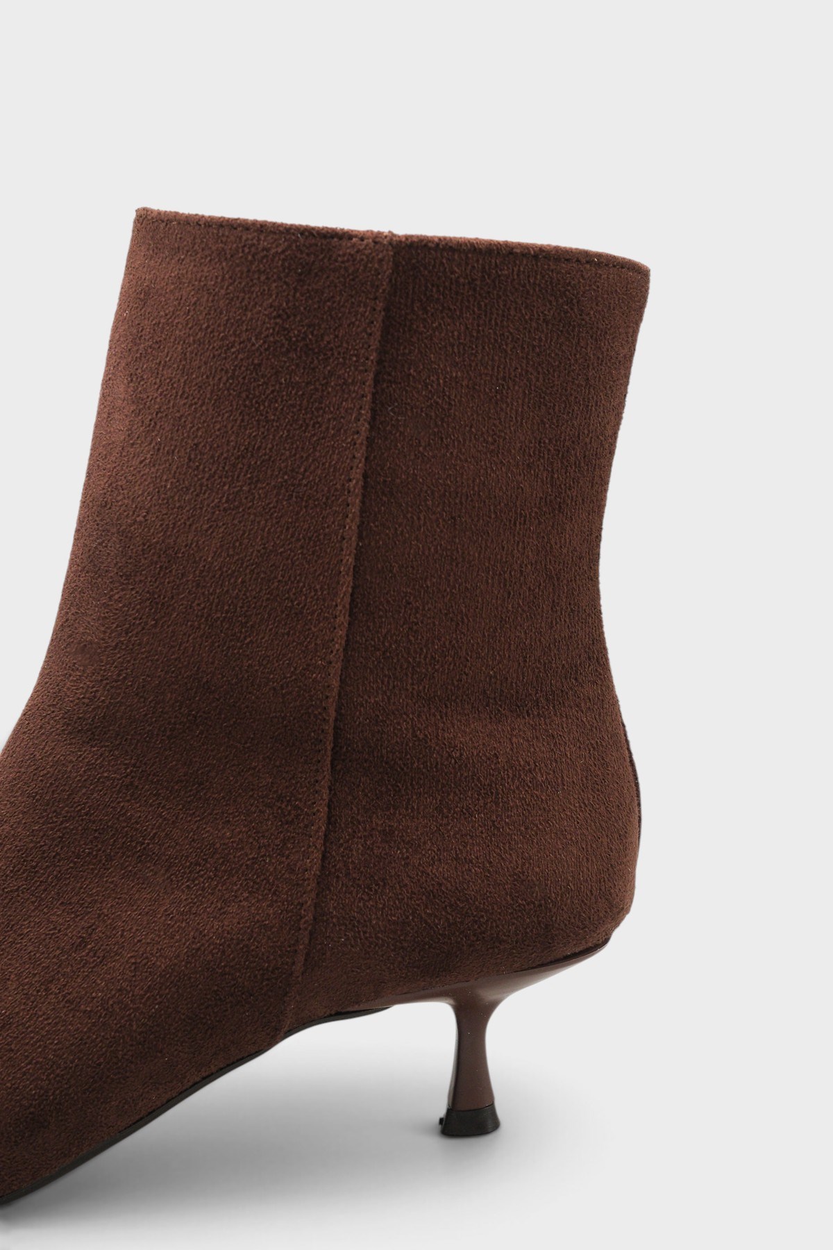 Capone Gabriella Pointed Toe Side Zip Slim Heel Casual Women Sued Brown Ankle Boot
