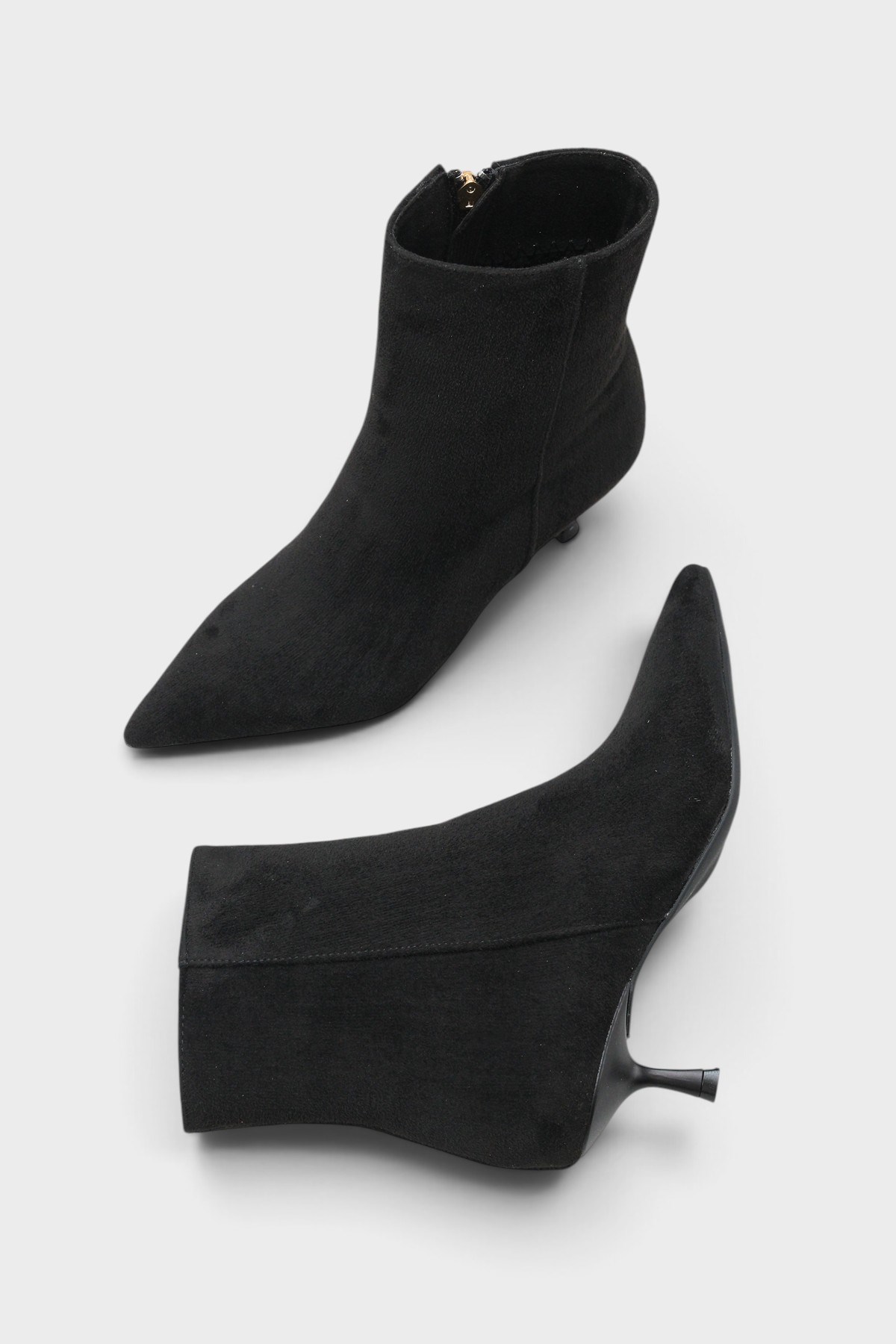 Capone Gabriella Pointed Toe Side Zip Slim Heel Casual Women Sued Black Ankle Boot