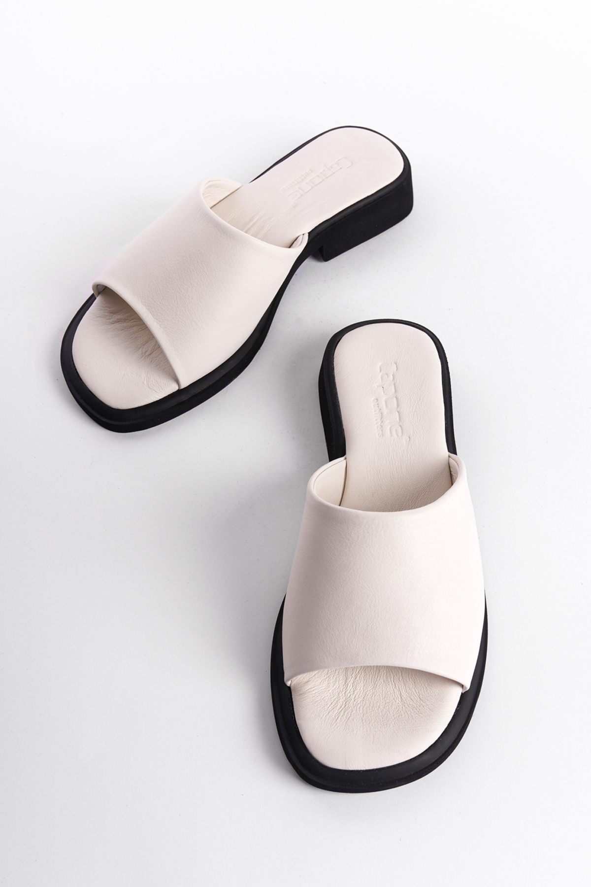 Capone Genuine Leather Single Strap Short Heeled Women White Comfort Sandals