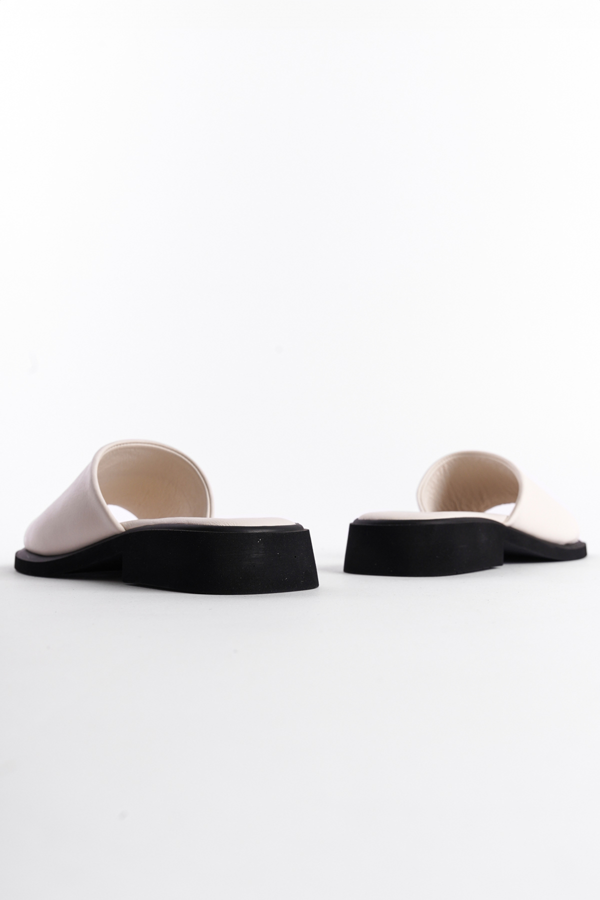 Capone Genuine Leather Single Strap Short Heeled Women White Comfort Sandals