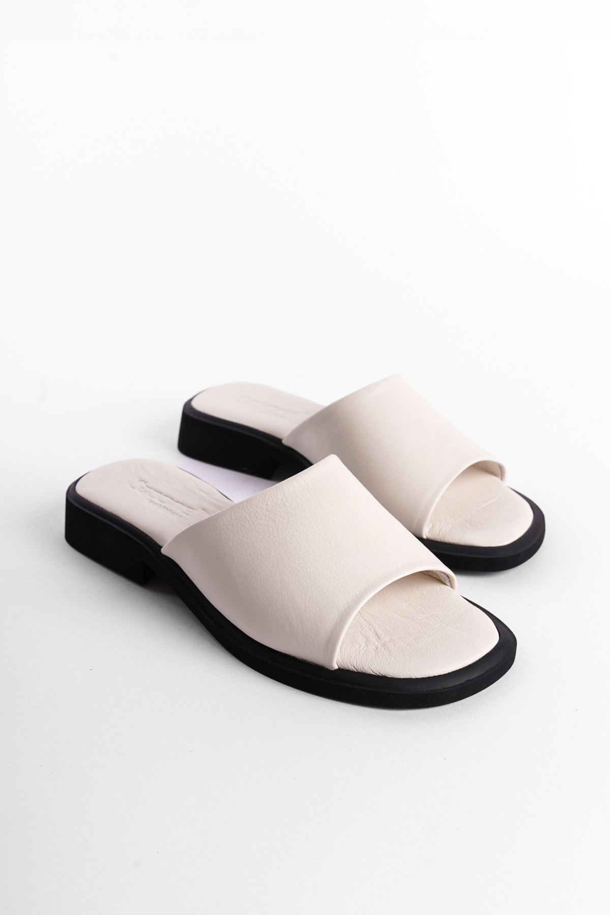 Capone Genuine Leather Single Strap Short Heeled Women White Comfort Sandals
