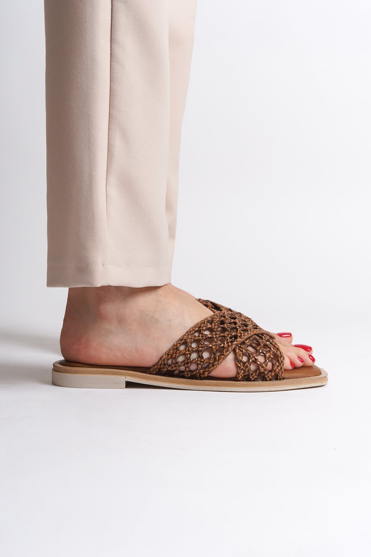 Capone Genuine Leather Straw Mesh Cross Strap Flat Heeled Women Tan Sandals