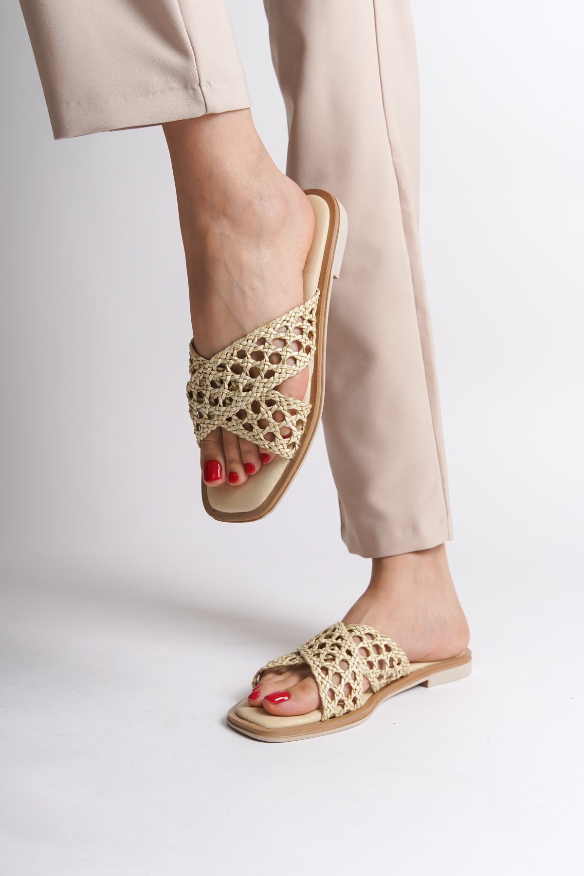 Capone Genuine Leather Straw Mesh Cross Strap Flat Heeled Women Beige Sandals