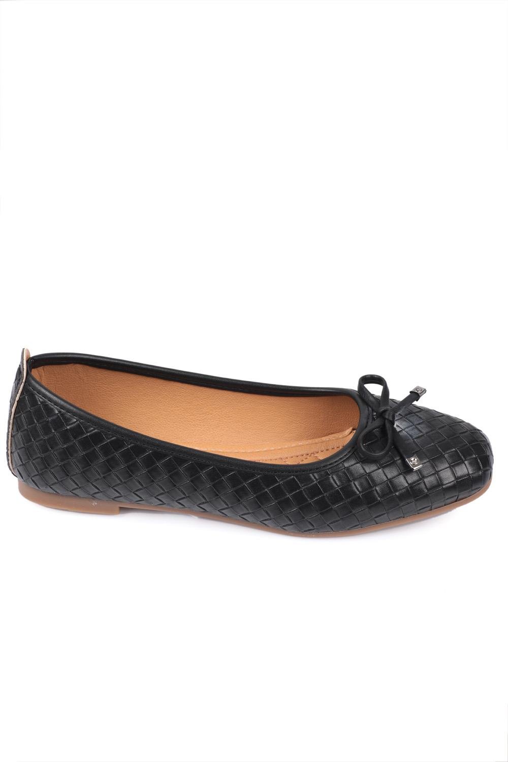 Capone Hana Trend Women Black Ballet Flats
