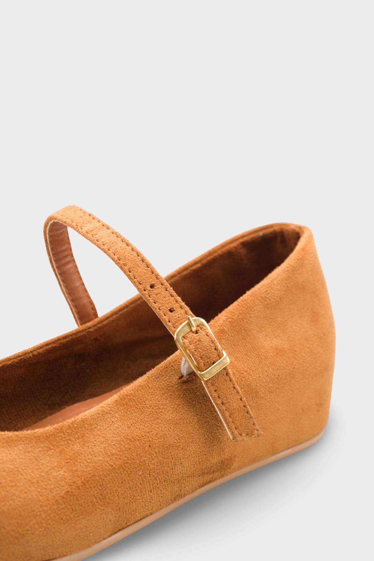Capone Joell  Suede Look Hidden Wedge Metal Buckle Women Sued Tan Ballet Flat