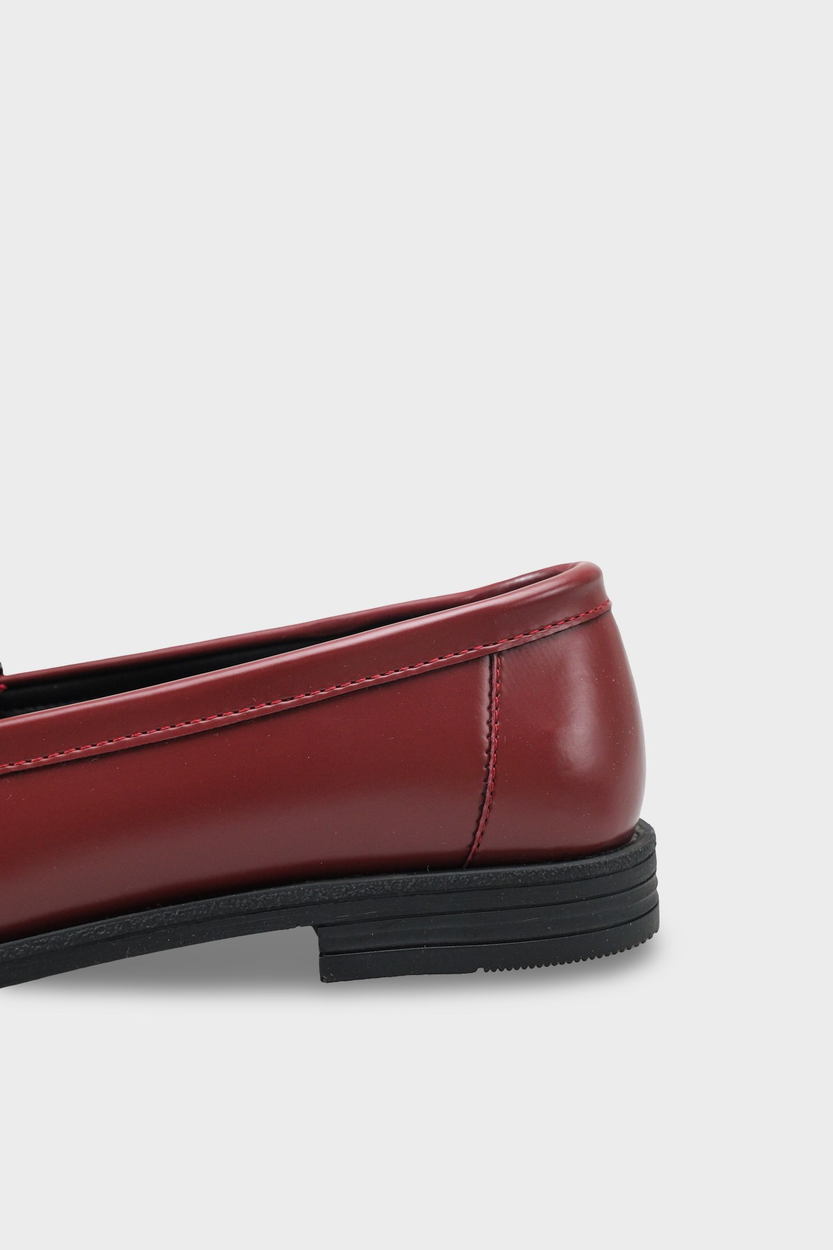 Capone Karlie Metal Buckle Patent Look Women Burgundy Loafer