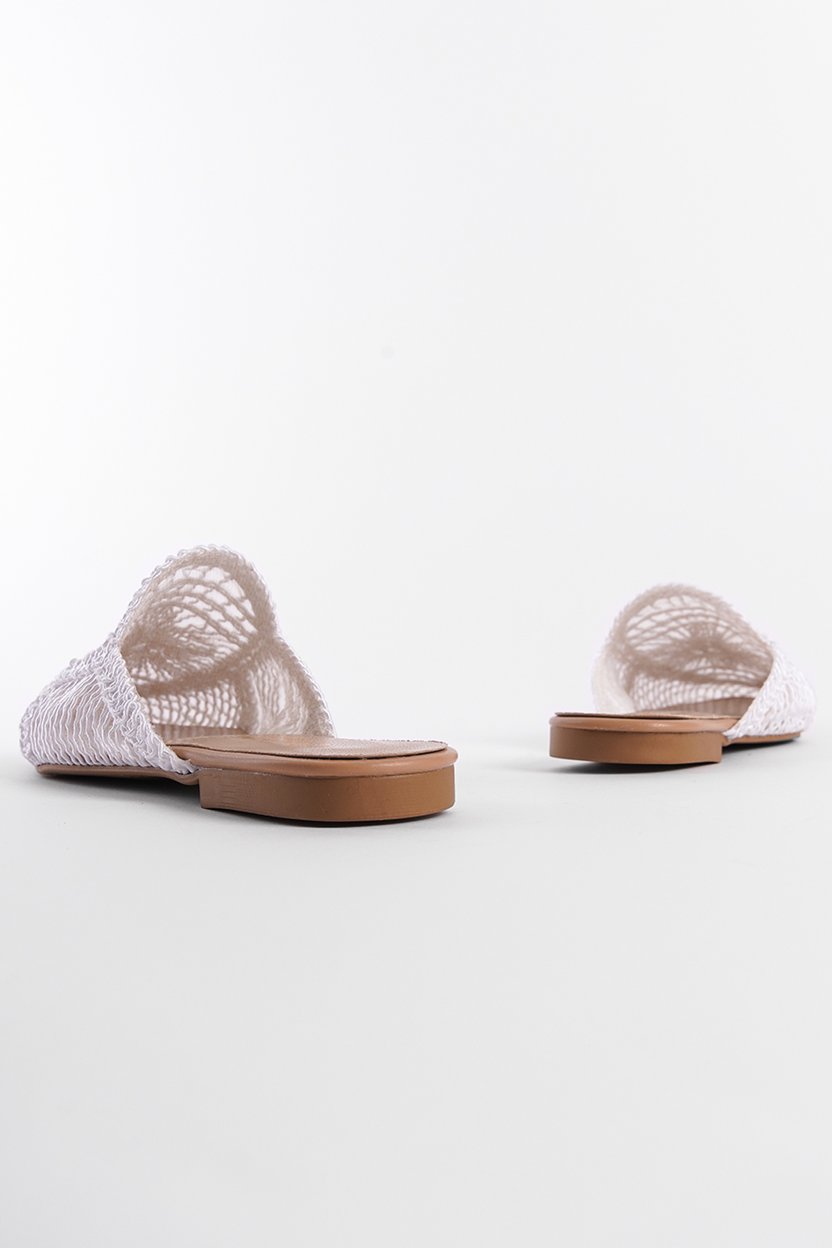Capone Knitted Closed Toe Women White Sandals