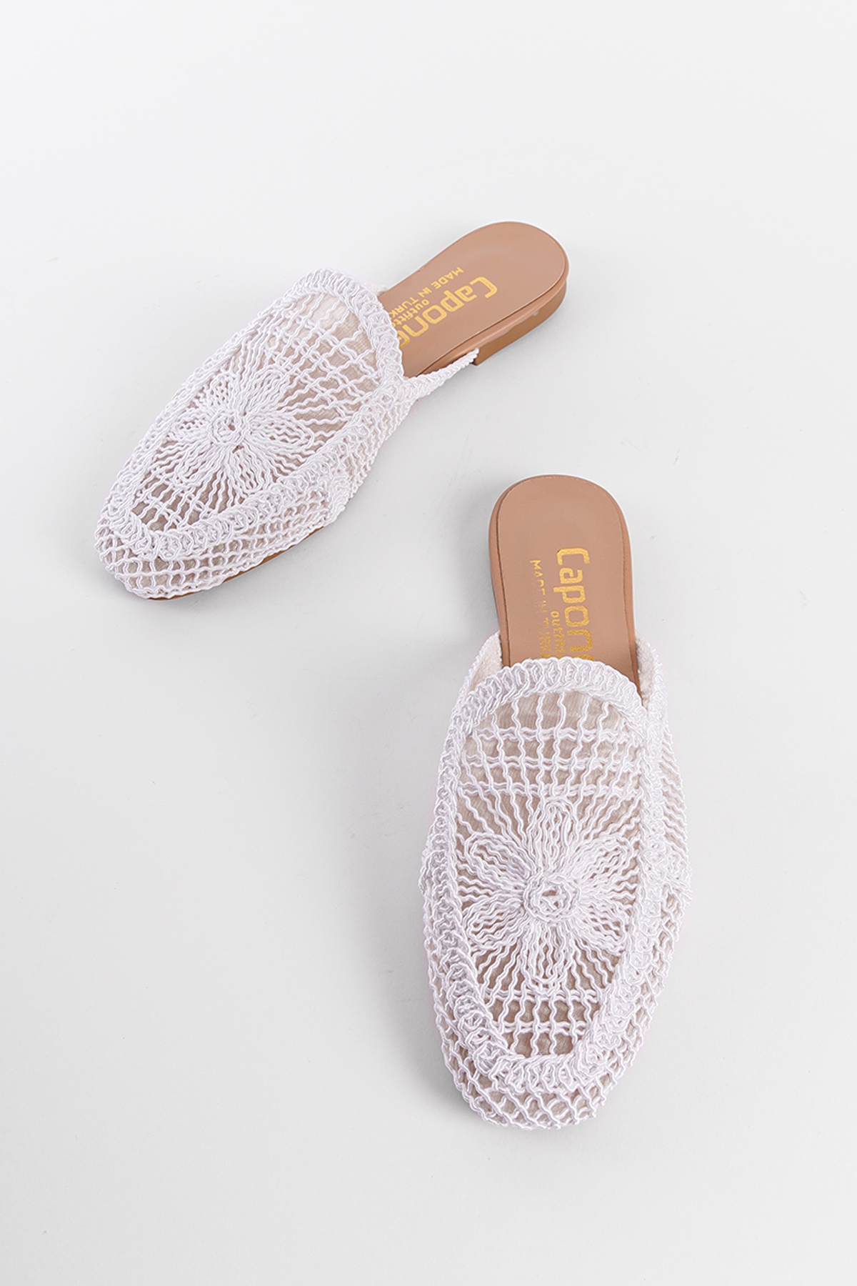 Capone Knitted Closed Toe Women White Sandals
