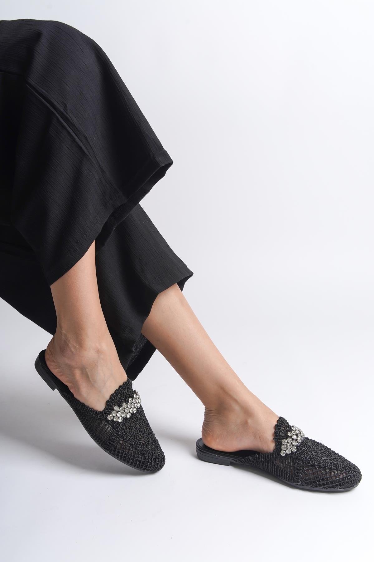 Capone Knitted Crystal Embellished Closed Toe Women Black Sandals