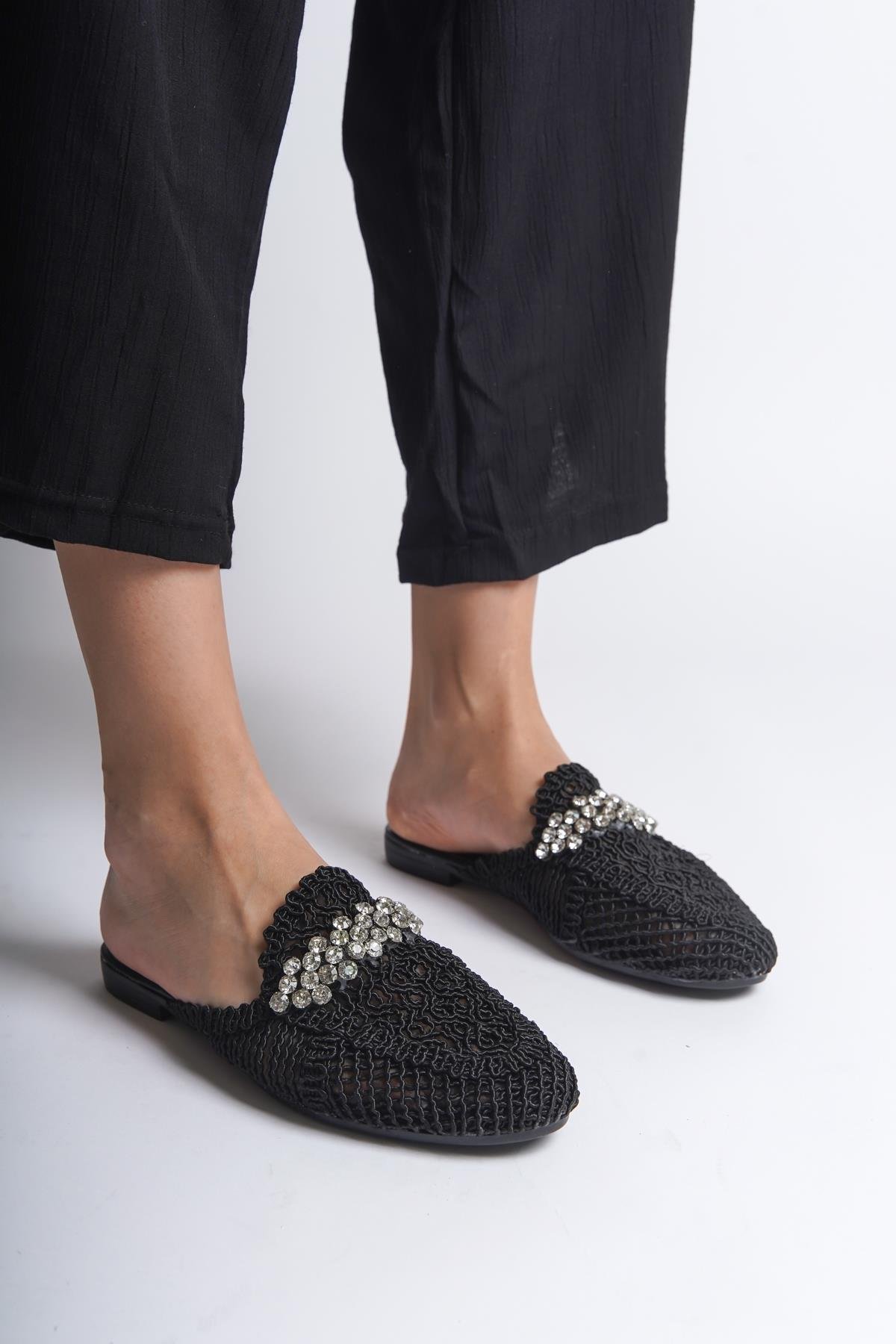 Capone Knitted Crystal Embellished Closed Toe Women Black Sandals
