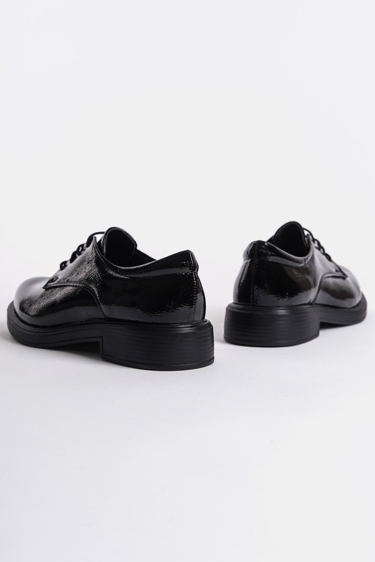 Capone Lace-Up Women Black Shoes