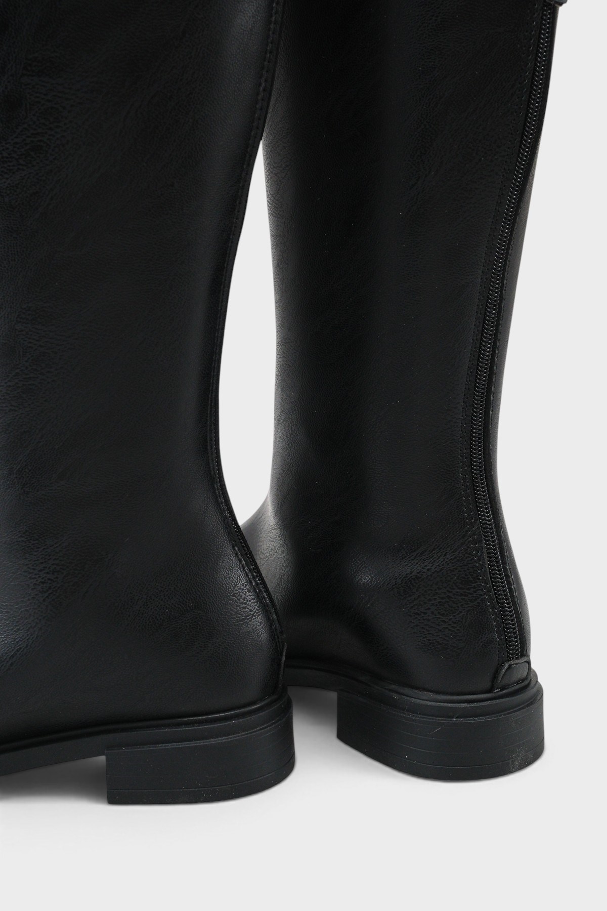 Capone Larine Round Toe Back Zip Women Black Riding Boot
