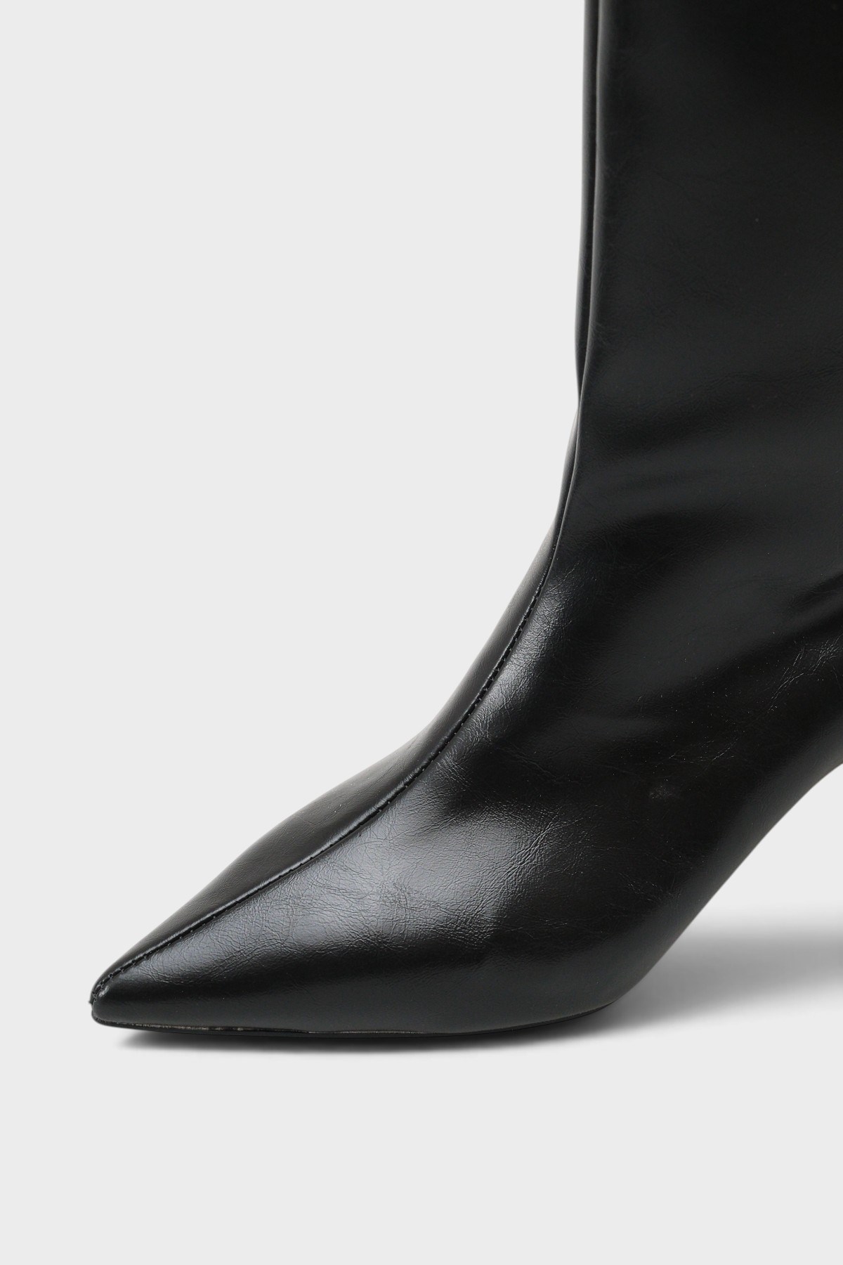 Capone Leila Side Zip Pointed Toe Elegant Mid Heel Women Black Boot