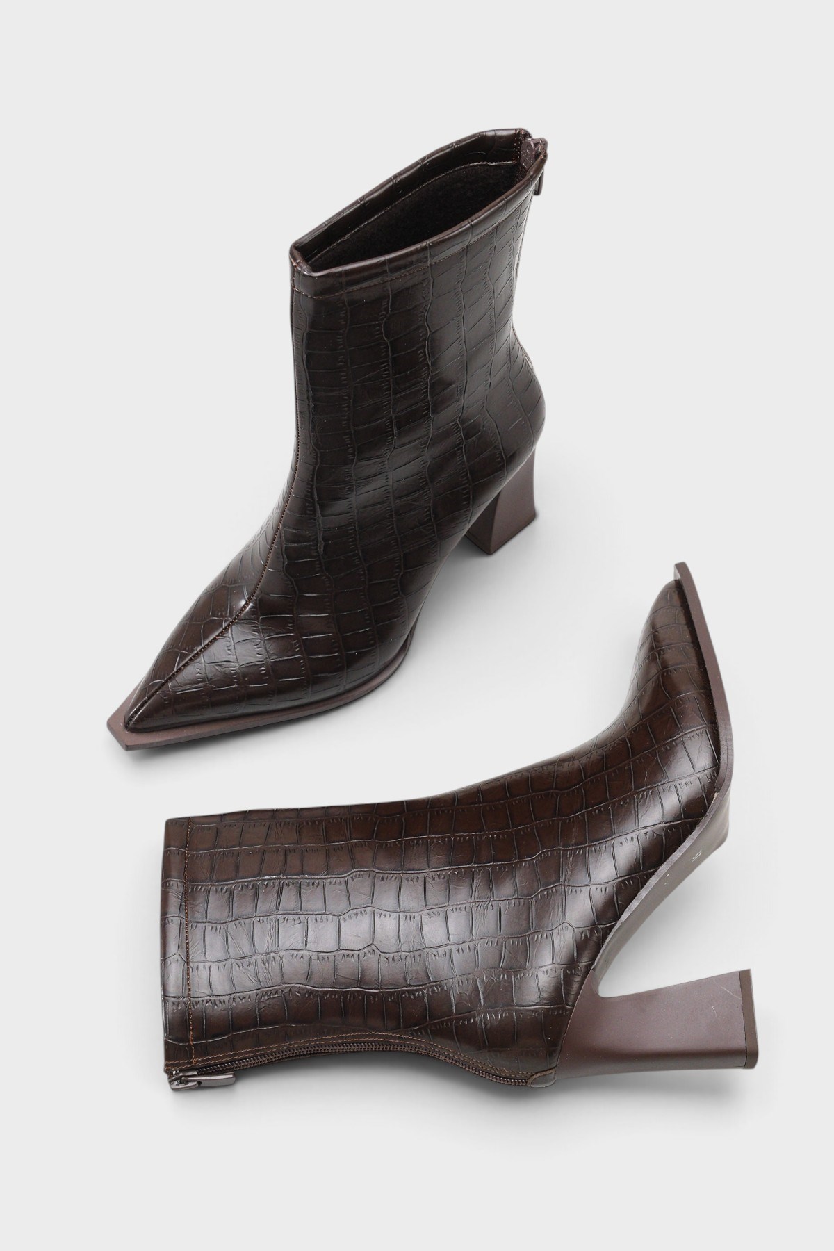 Capone Lizzie Pointed Toe Block Heel Back Zip Elegant Women Brown Ankle Boot