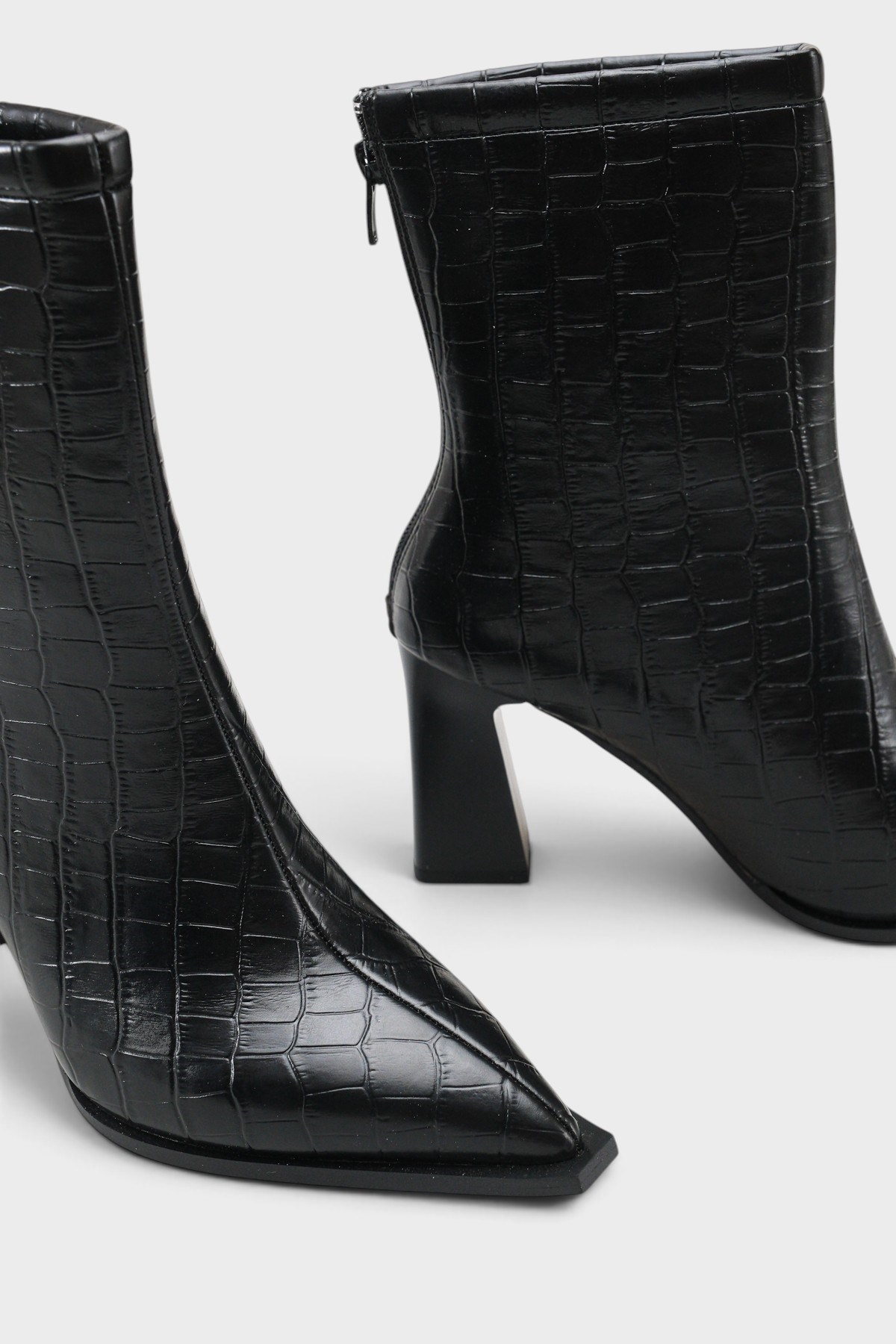 Capone Lizzie Pointed Toe Block Heel Back Zip Elegant Women Black Ankle Boot