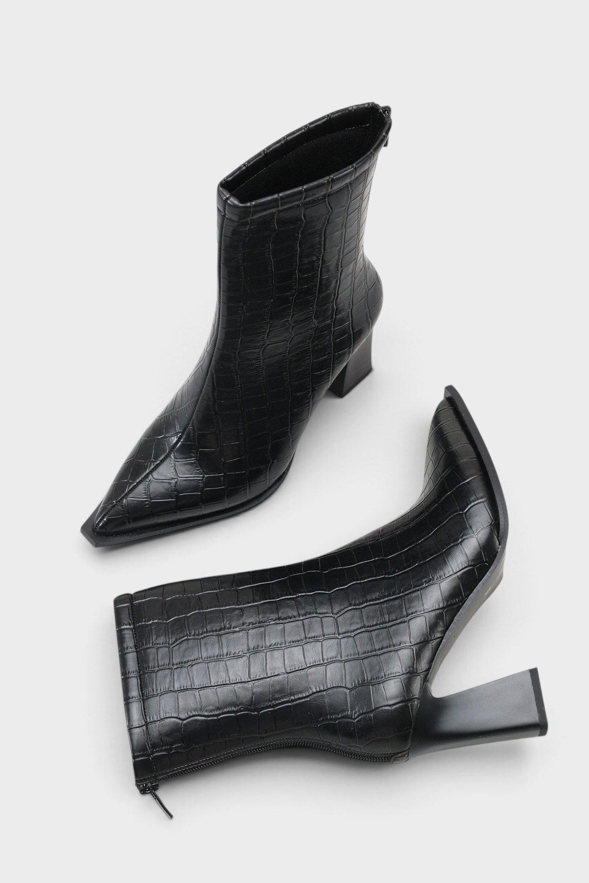Capone Lizzie Pointed Toe Block Heel Back Zip Elegant Women Black Ankle Boot