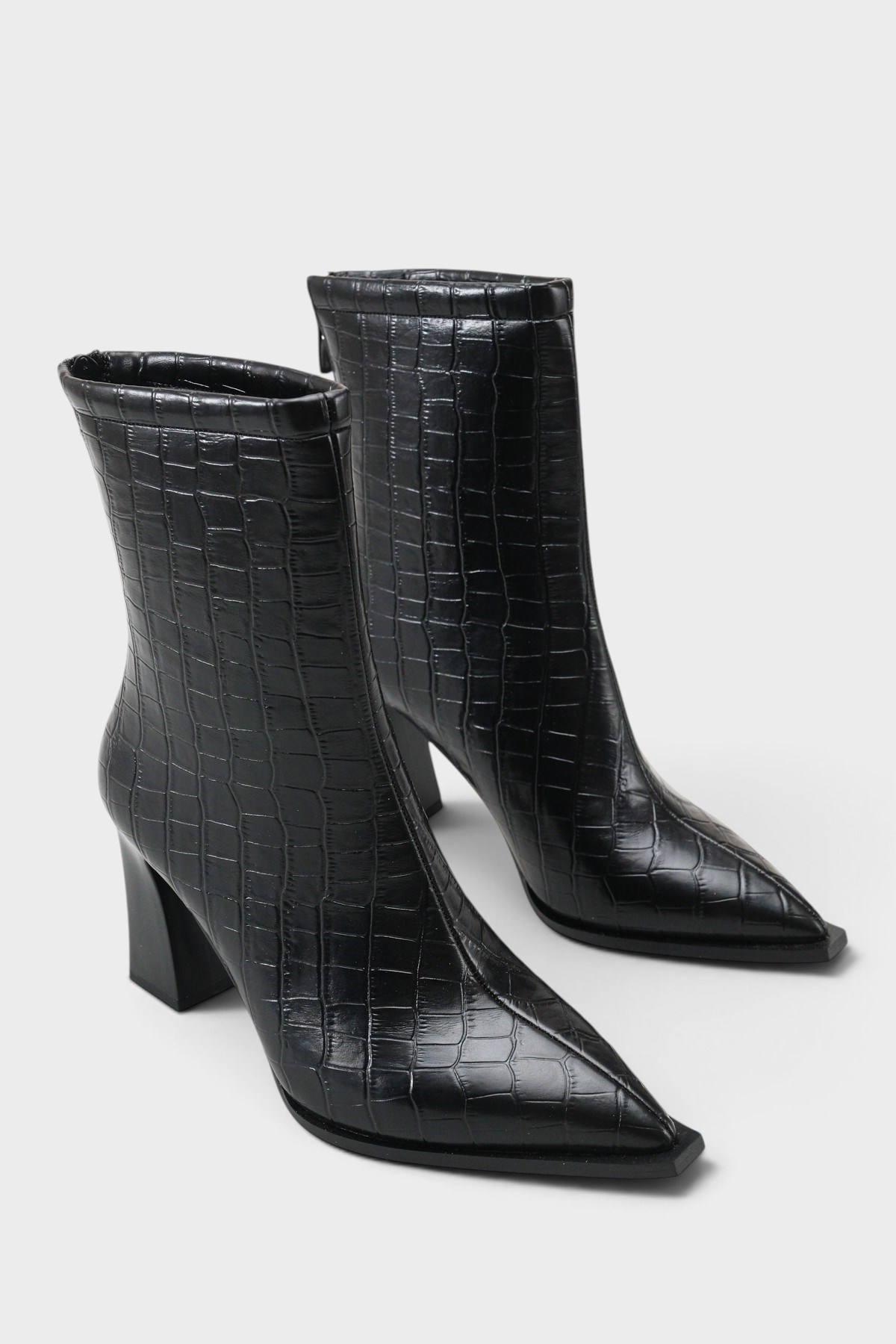 Capone Lizzie Pointed Toe Block Heel Back Zip Elegant Women Black Ankle Boot