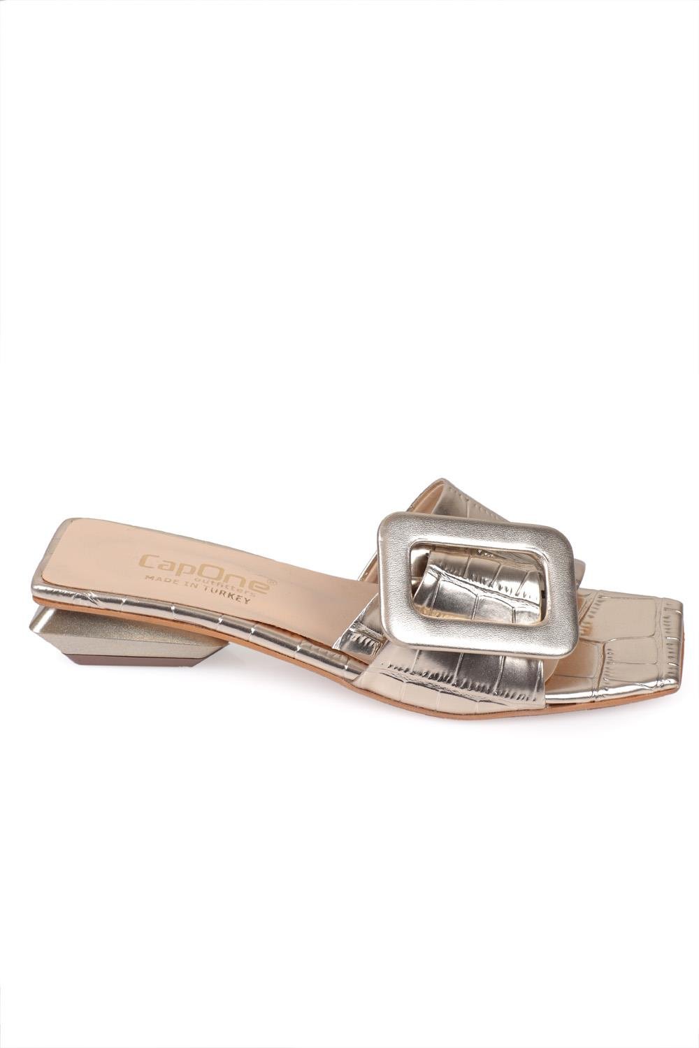 Capone Low Heel Buckle Accessory Patent Leather Croco Woman Sandals