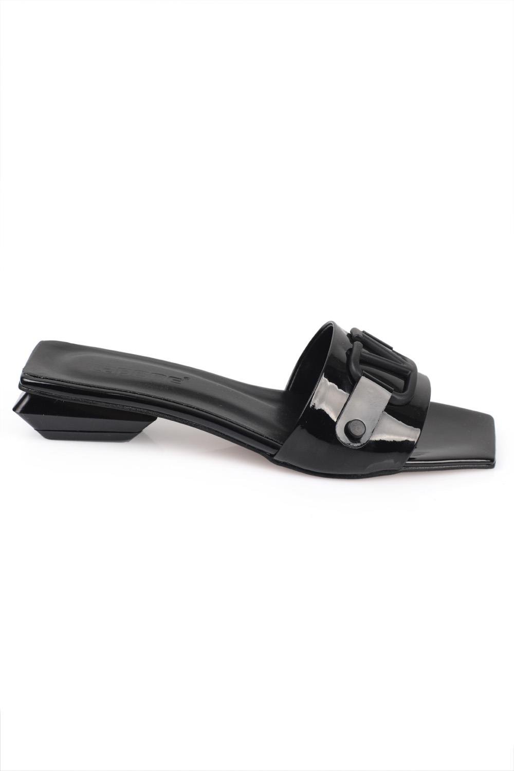 Capone Low Heel V Buckle Patent Leather Woman Sandals