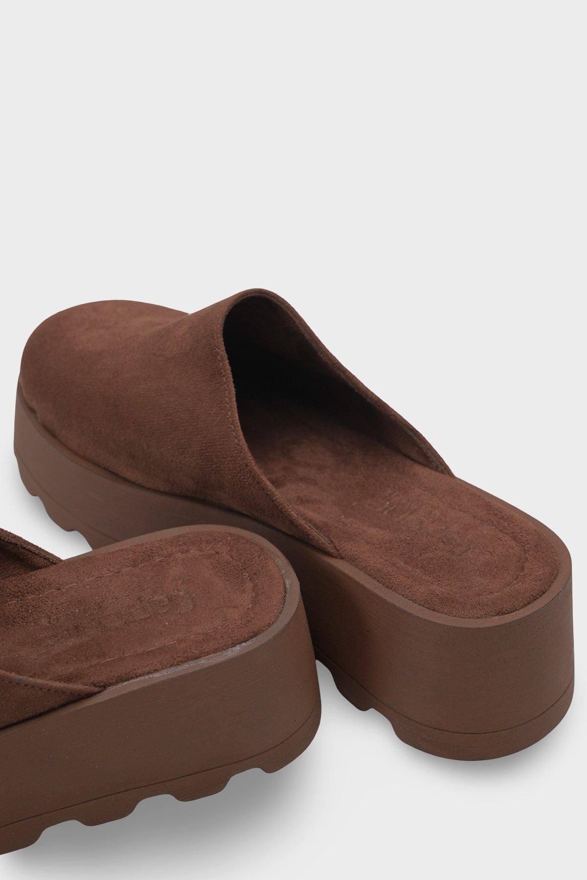 Capone Marlyn Faux Fur Suede Look Women Sued Brown Clog