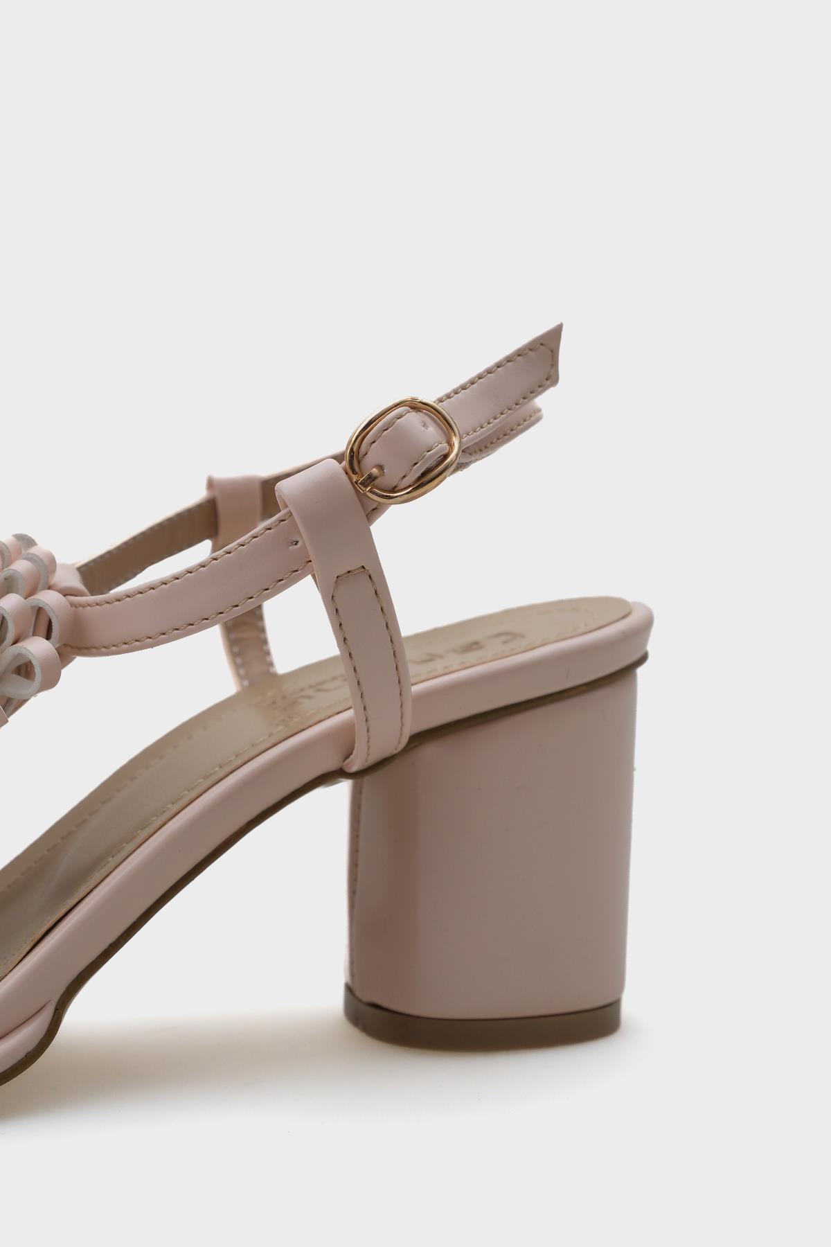 Capone Medium Heel Blunt Toe Floral Women Beige Sandal