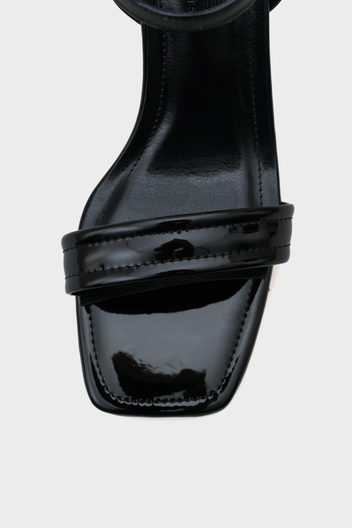 Capone Medium Heeled Single Strap Ankle Strap Women Patent Black Sandals