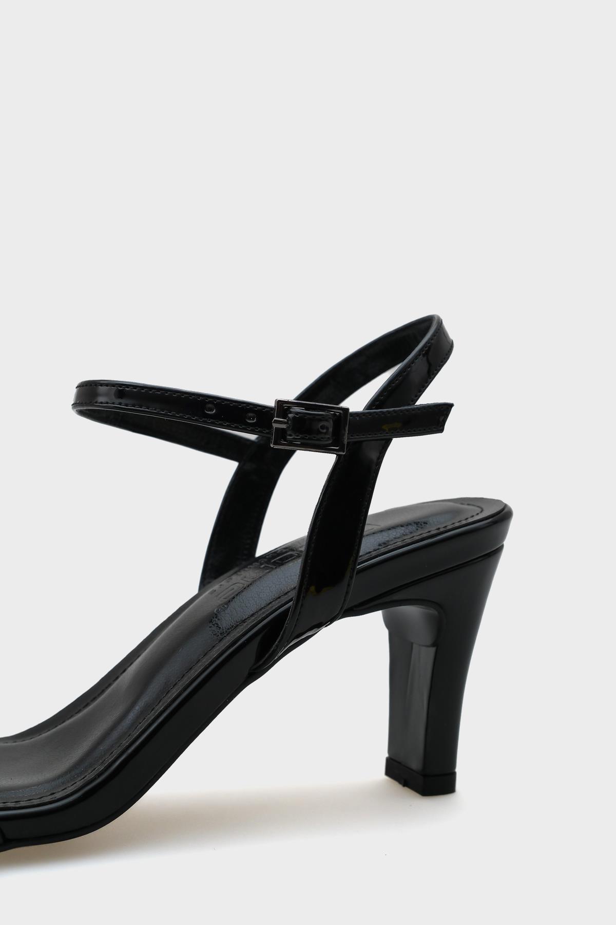 Capone Medium Heeled Single Strap Ankle Strap Women Patent Black Sandals