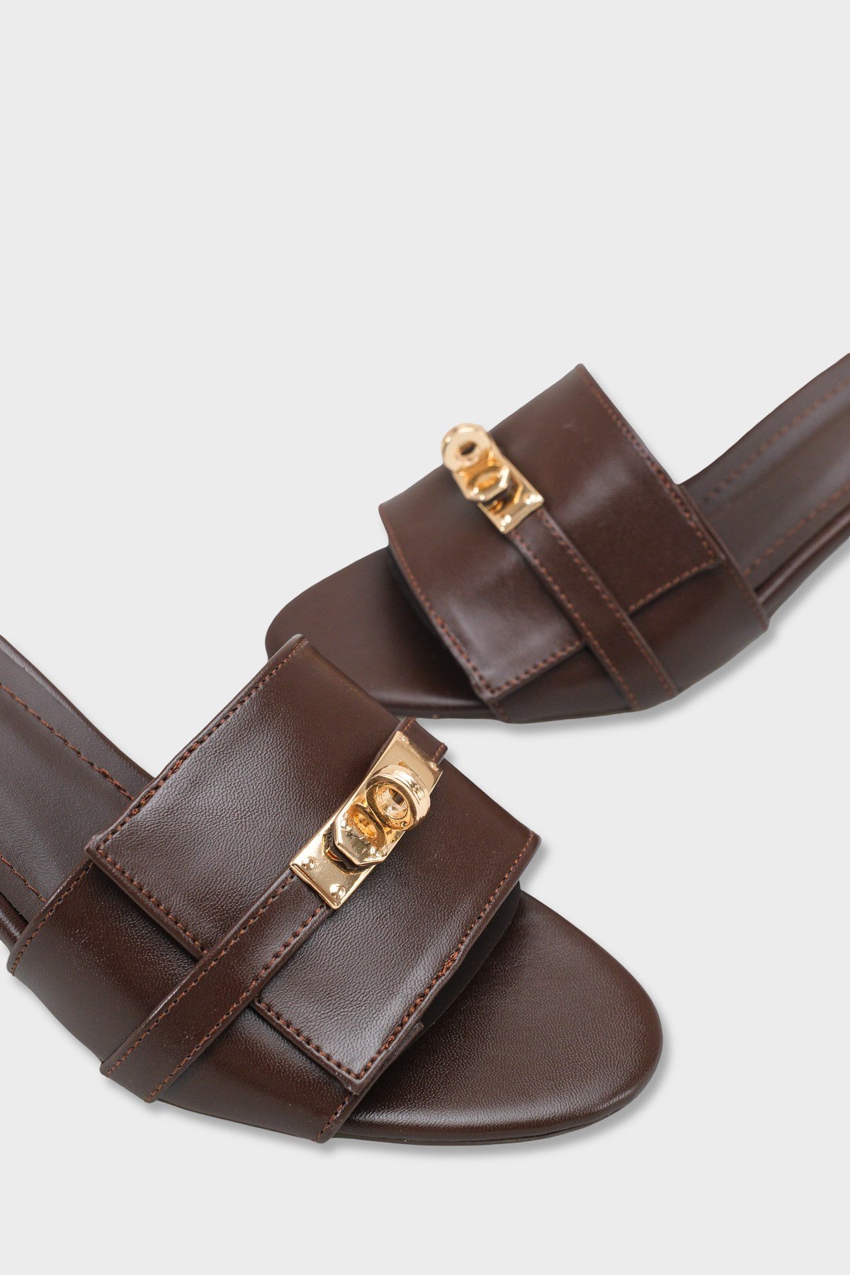 Capone Melinde Mid Heel Metal Buckle Single Band Women Brown Sandal