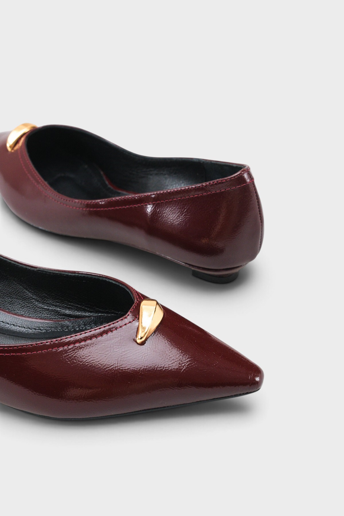 Capone Michelle Genuine Leather Pointed Toe Low Heel Elegant Women Burgundy Shoe